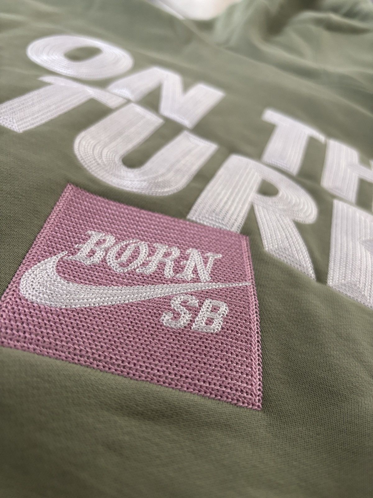 Born X Raised × Nike Hoodie Nike sb x born X raised on the turf Size US L / EU 52-54 / 3 - 12 Thumbnail