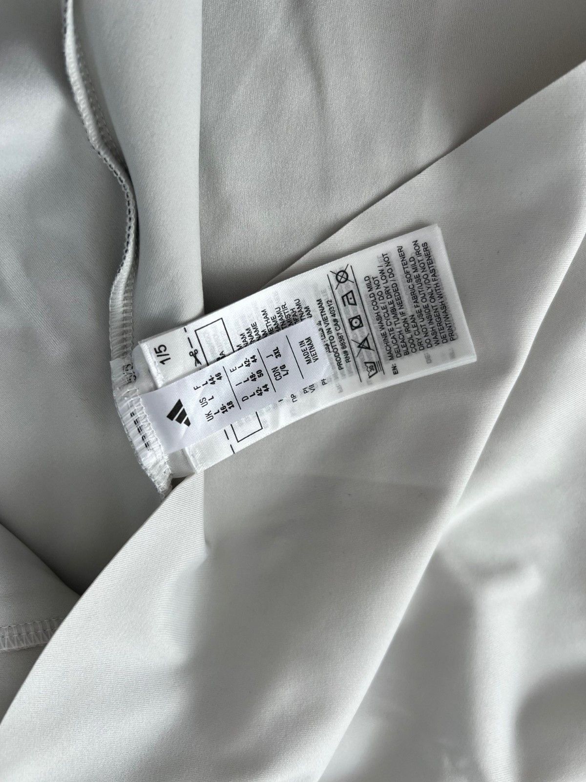 Y-3 Y-3 x Adidas JW0125 WOW Tennis Pro Dress in Orbit Grey ( L ) Size L / US 10 / IT 46 - 4 Thumbnail