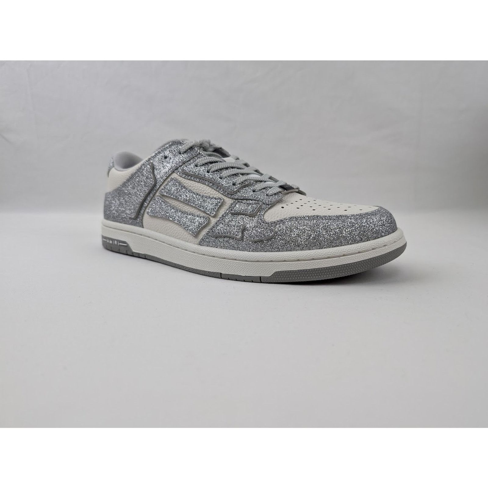 o1rshd1 Shimmer Skeleton Top Low Sneaker in Silver/White