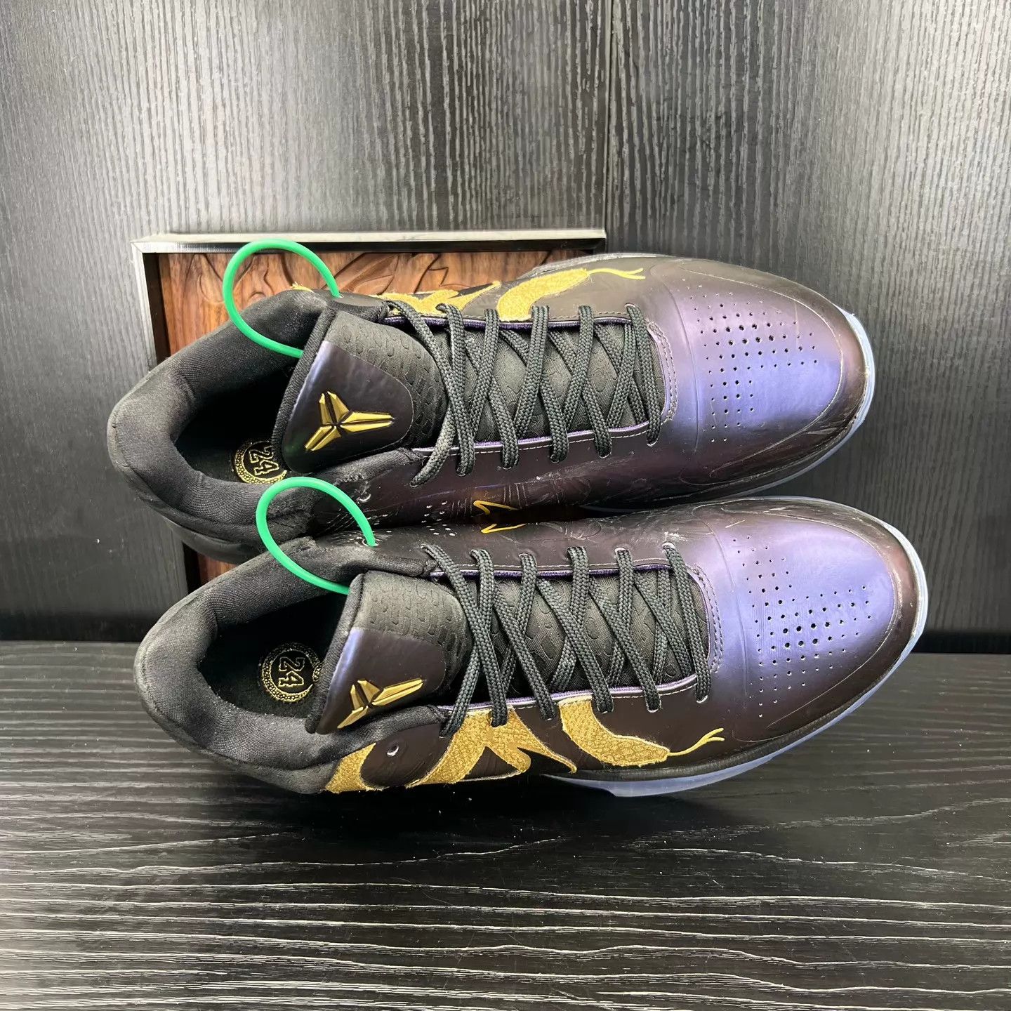 Nike Nike ZK5 Snake Year Purple & Gold Size 44 with Box Near Mint Size US 11 / EU 44 - 8 Thumbnail