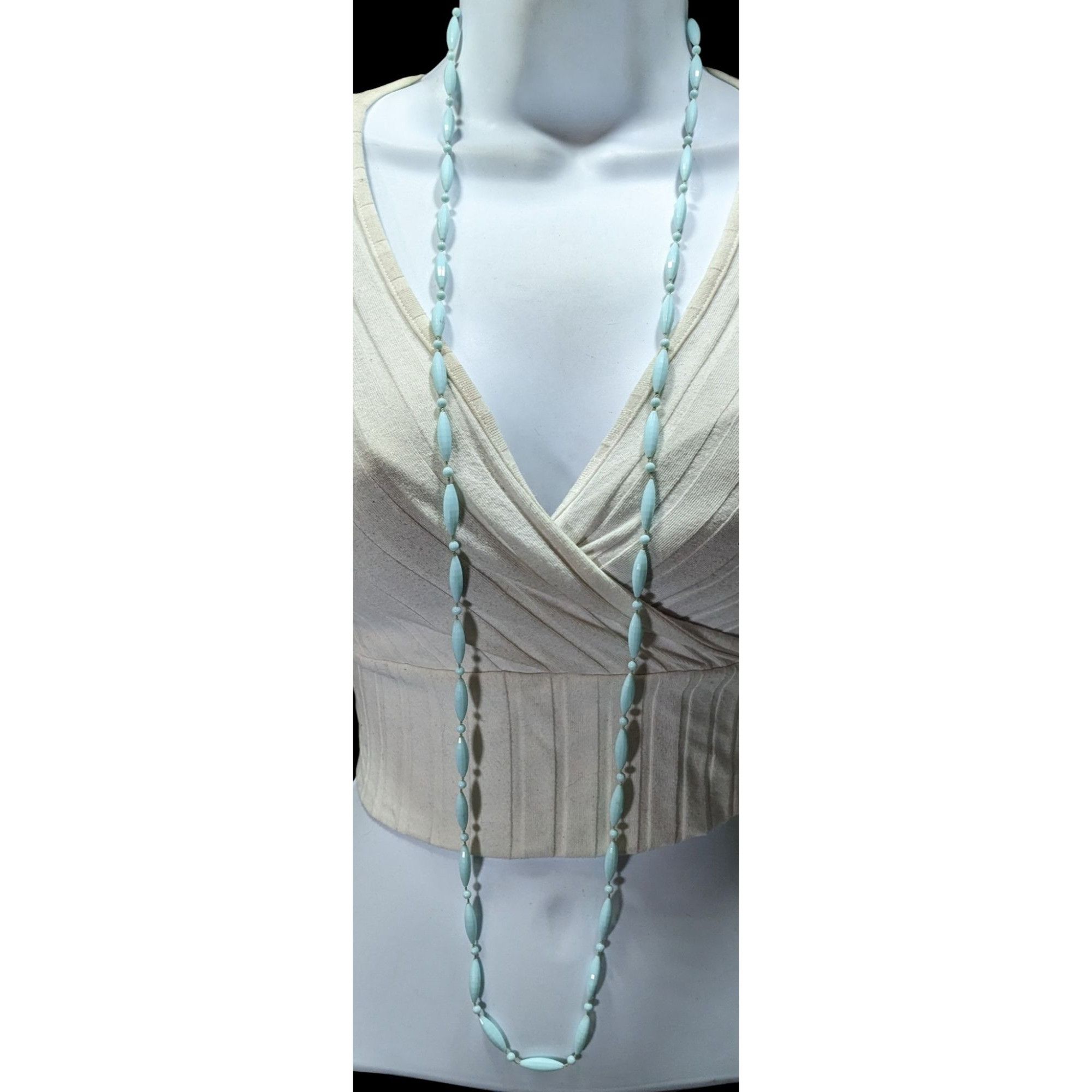 Other Vintage Retro Pastel Blue Faceted Beaded Necklace Size ONE SIZE - 2 Thumbnail