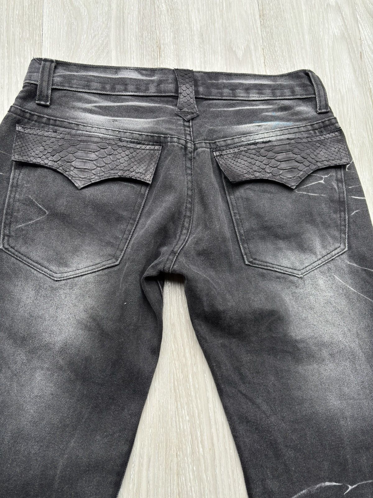 Japanese Brand KUI distressed splatter flare jeans Size US 30 / EU 46 - 6 Thumbnail
