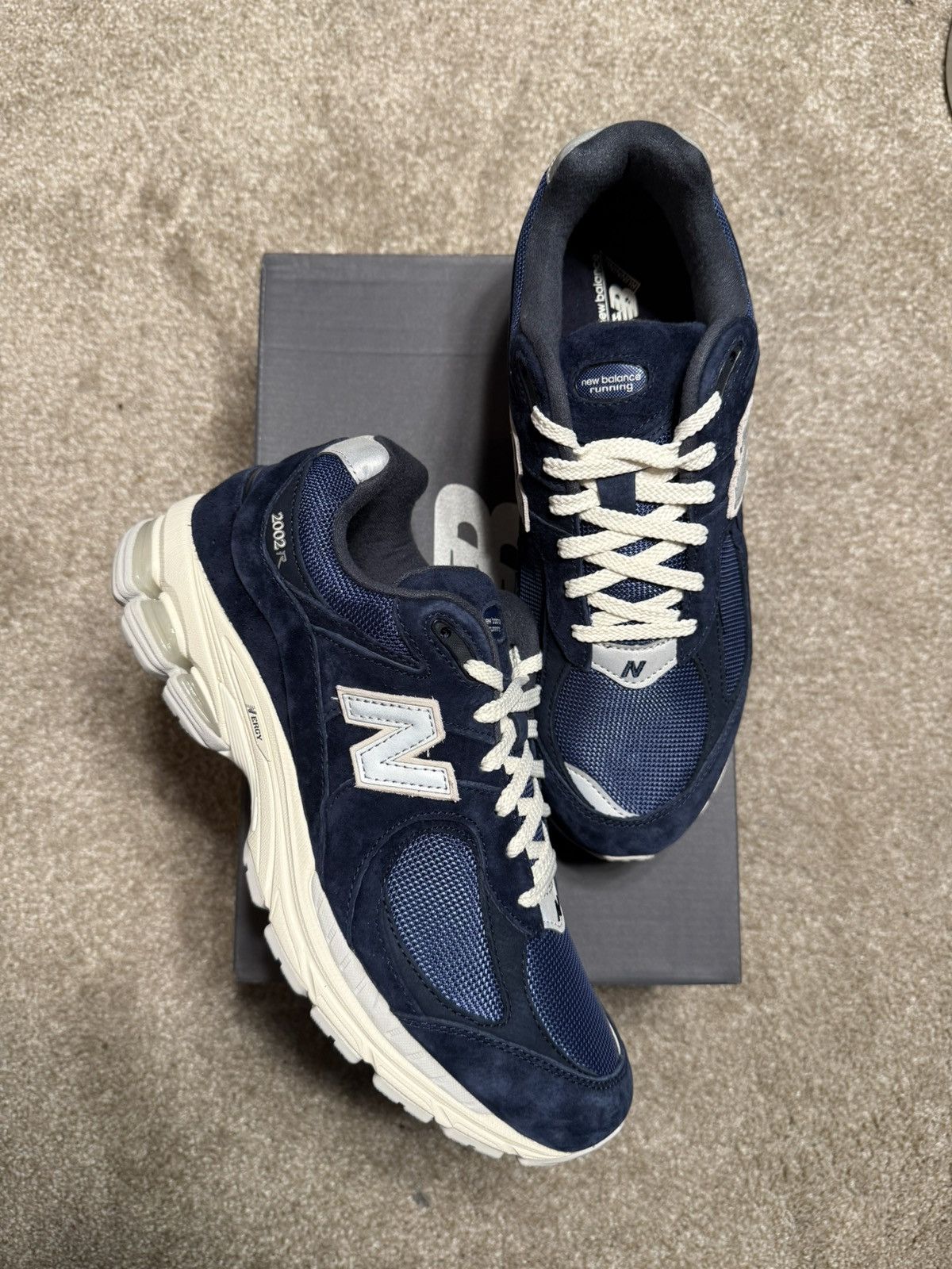 New Balance New Balance 2002R “Navy Grey” Size US 10 / EU 43 - 2 Thumbnail