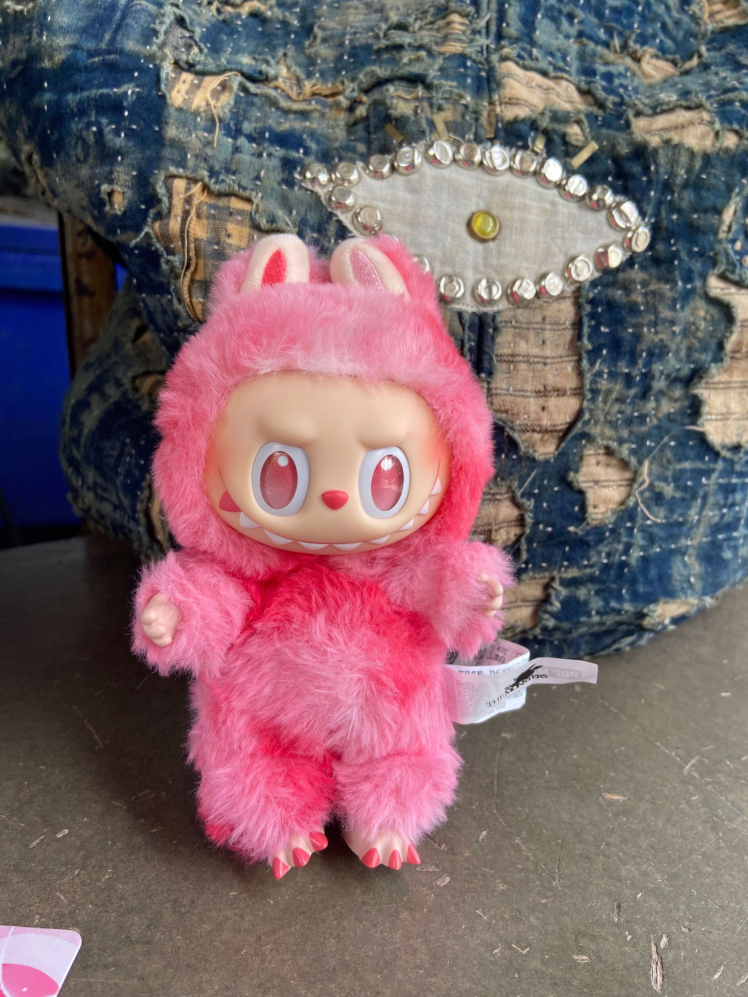 THE MONSTERS LABUBU V3 - Big into Energy
