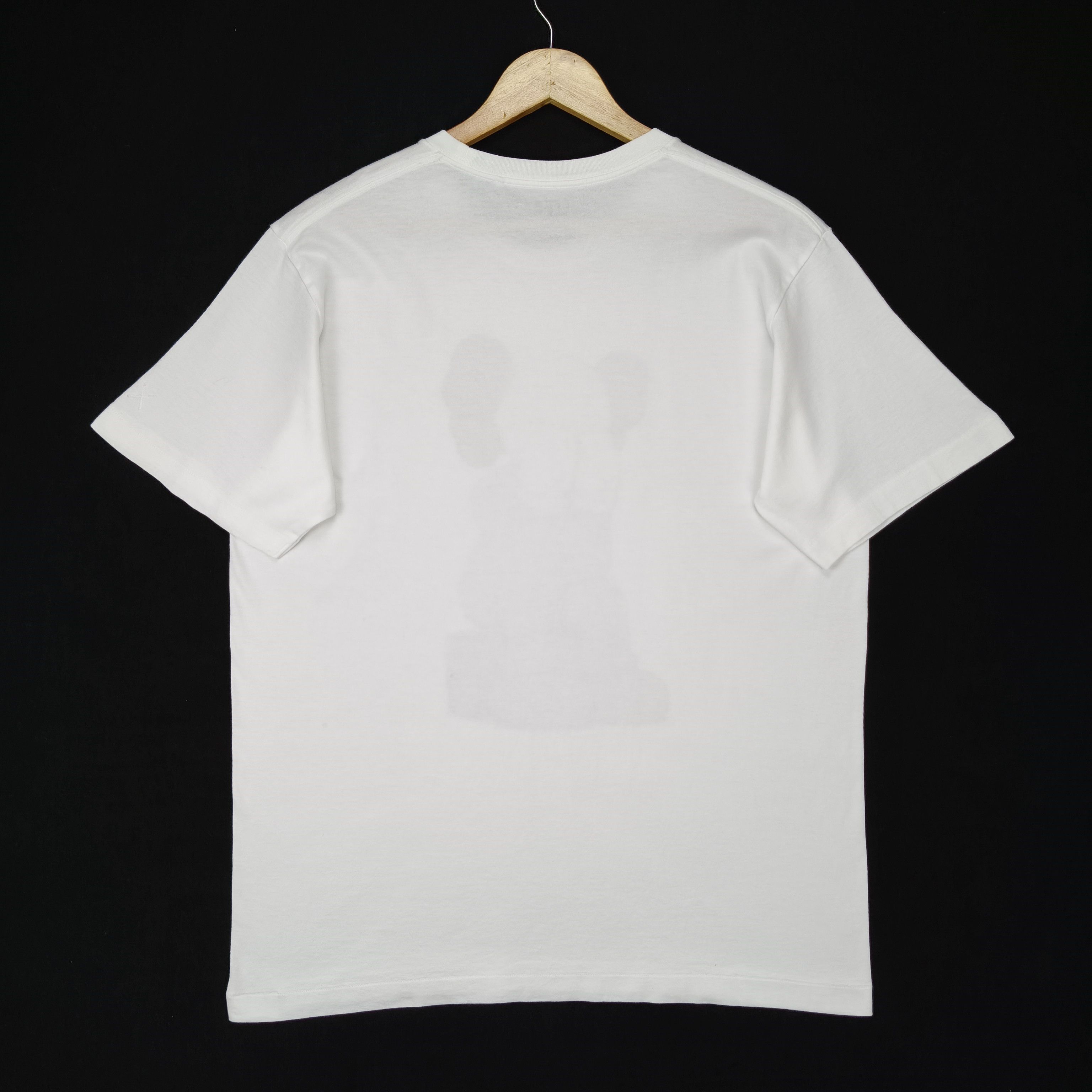 Kaws Kaws Uniqlo Crying Passing Through Flayed Clown Tee Shirt Size US XL / EU 56 / 4 - 7 Thumbnail