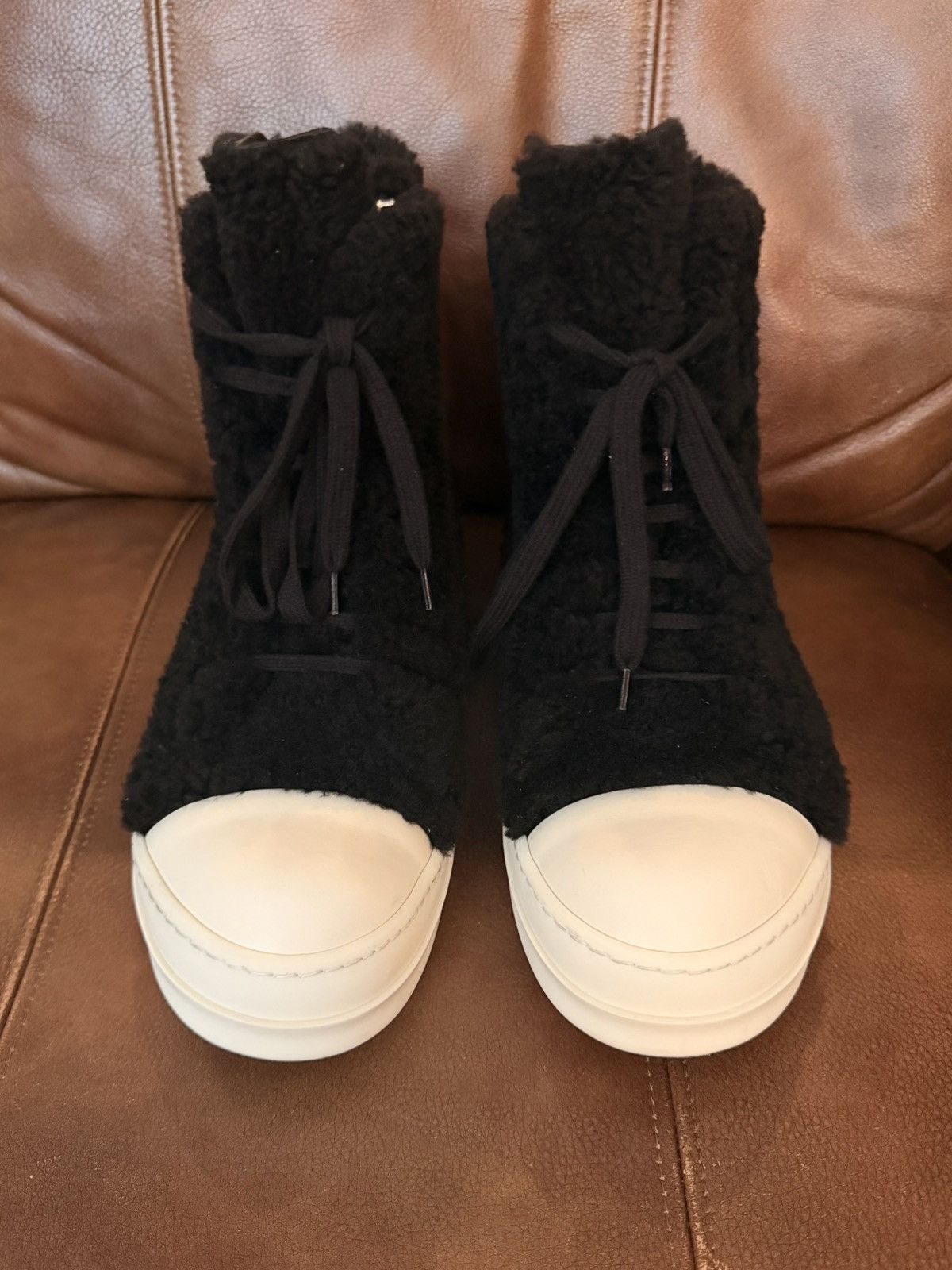 Rick Owens Rick Owens Shearling Lamb Ramones High 44.5 Black Milk Size US 11.5 / EU 44-45 - 2 Thumbnail