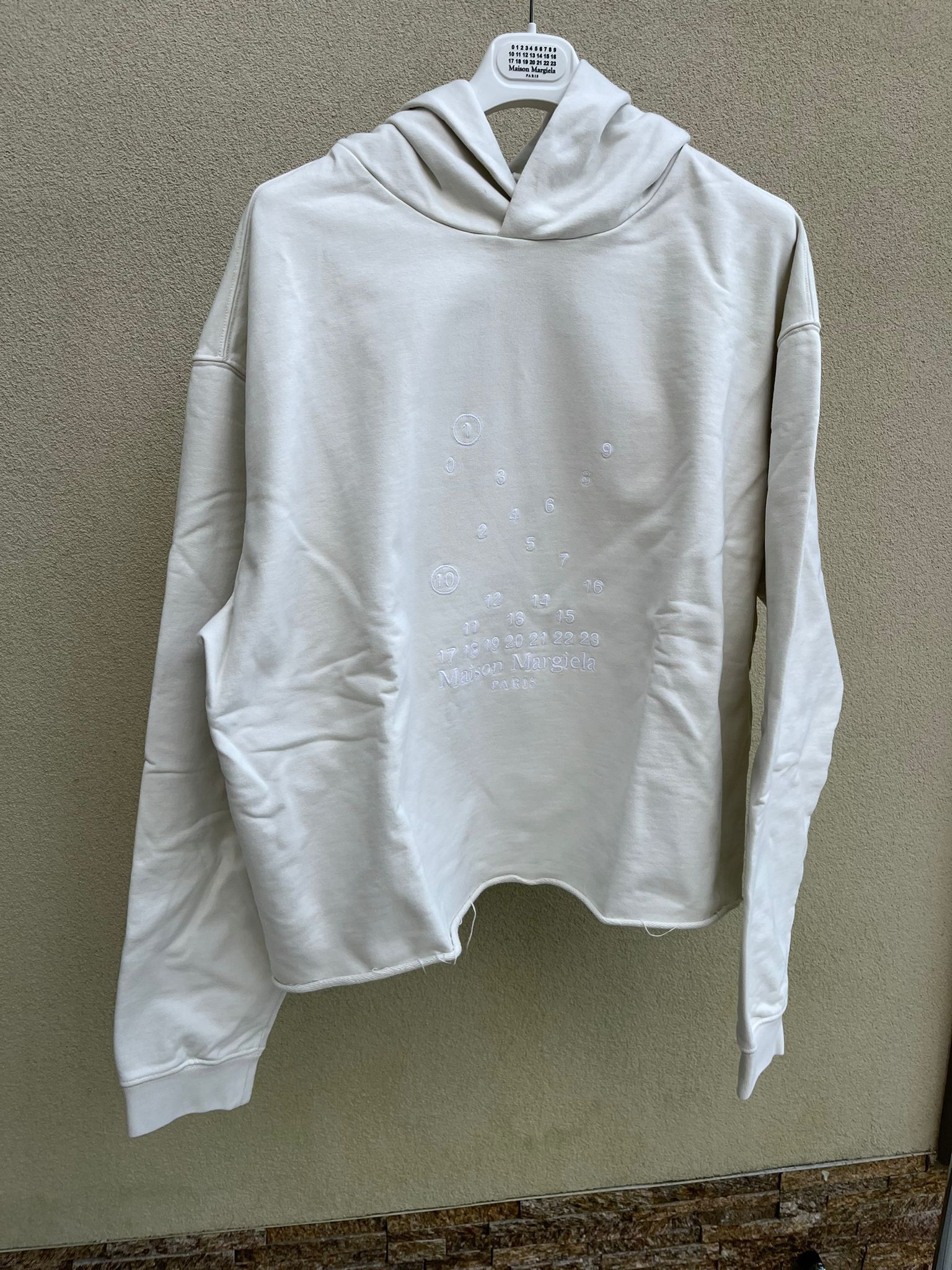 Maison Margiela Logo Embroidered Hoodie in White Size US XL / EU 56 / 4 - 4 Thumbnail