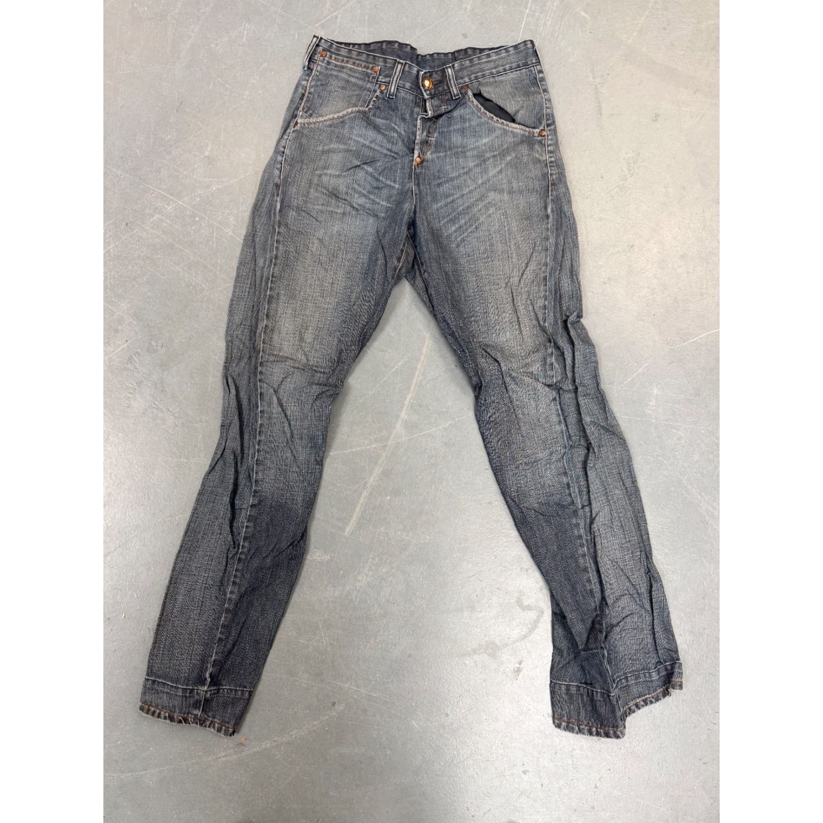 Levi's VINTAGE Levi’s Engineered Jeans Twisted - 30x34 - Blue - Men - W30 L34 - 90s - Rare Red Stitching - Button - Denim - Wide-Leg - Medium Wash Size US 30 / EU 46 - 2 Thumbnail