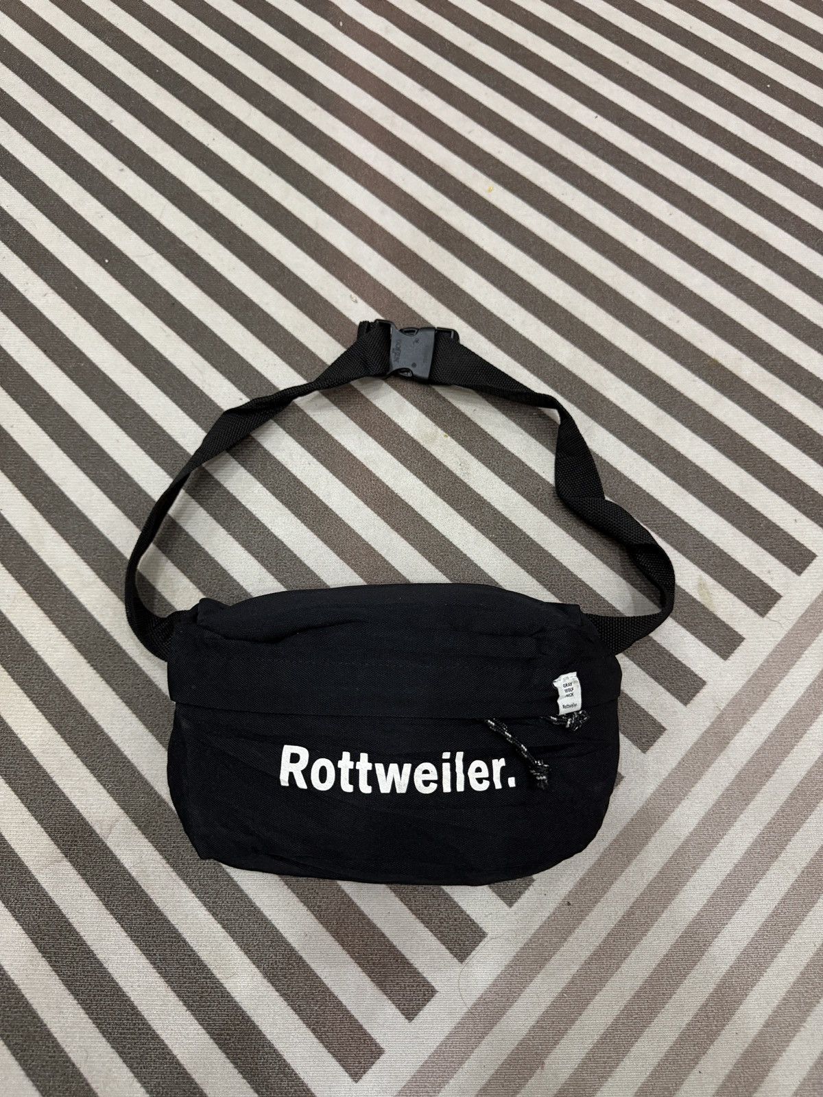 Hypebeast 🔥🔥🔥ARCHIVE ROTTWEILER WAISTBAG Size ONE SIZE - 1 Thumbnail