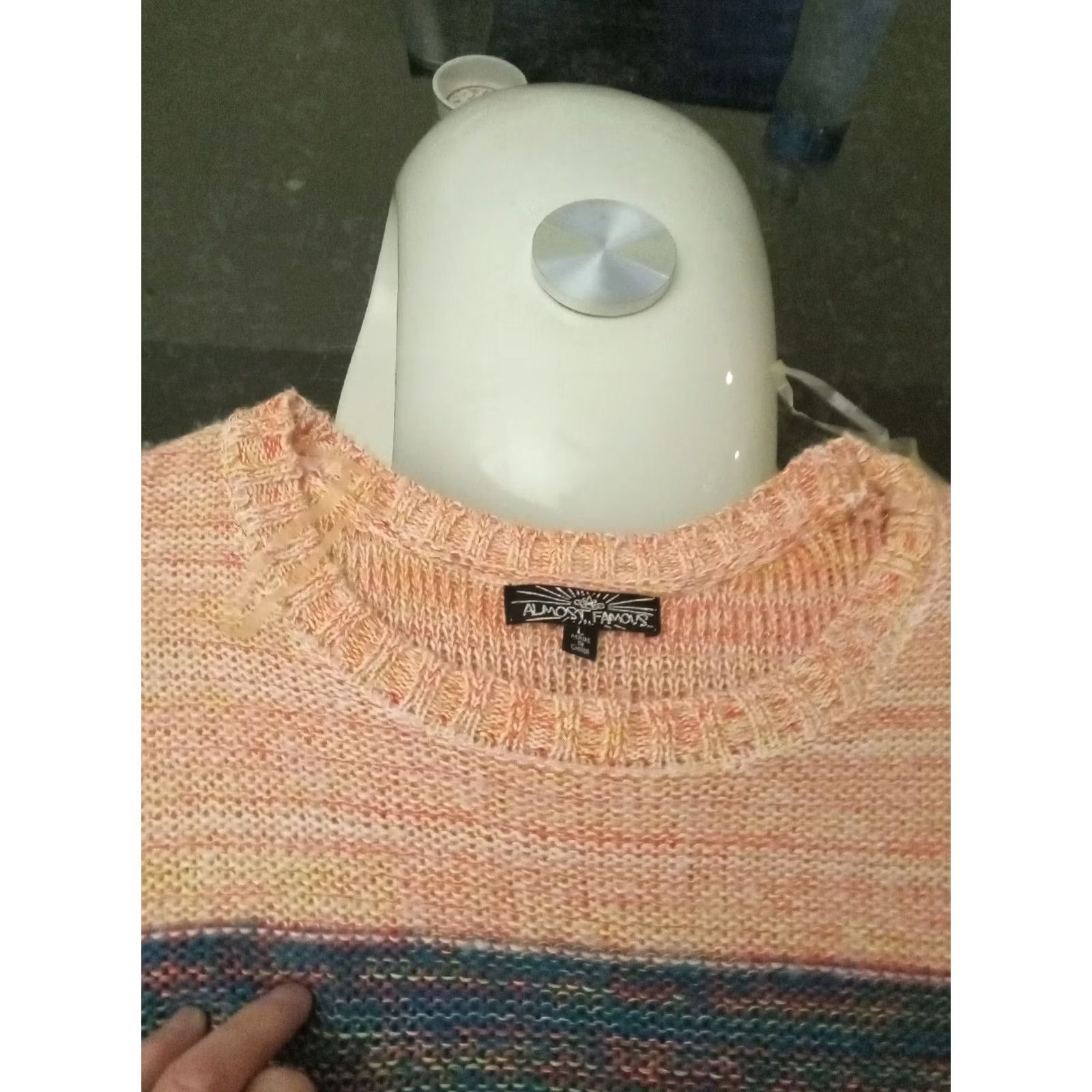 Almost Famous VINTAGE Almost Famous Women's L Pullover Sweater Peach Green Stretchy Asymmetrical Hemline | Womens | Pullover | Green | Peach | L Size L / US 10 / IT 46 - 4 Thumbnail