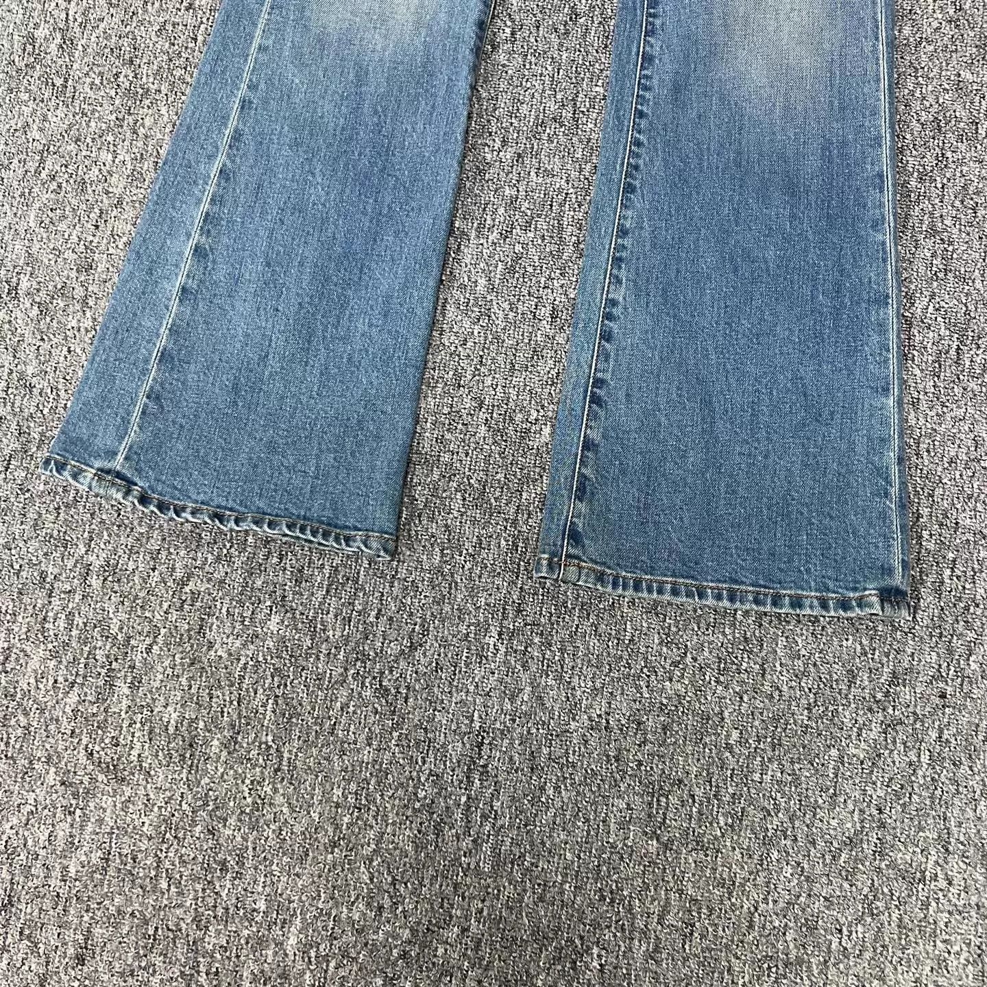 Valentino Valentino Women's Blue Wash Flared Jeans w/ Metal Chain 25 Size 25" / US 0 / IT 36 - 5 Thumbnail