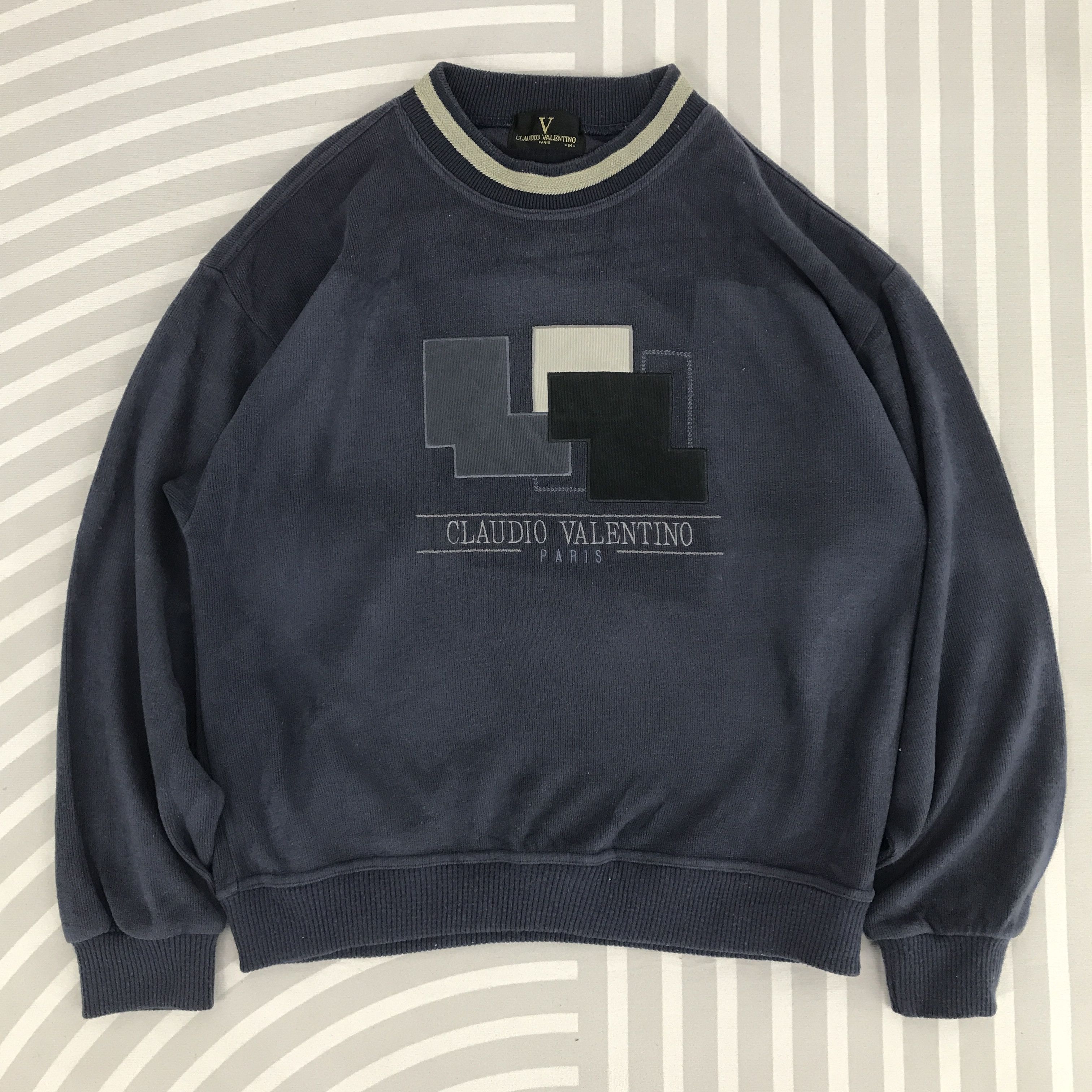 Japanese Brand × Vintage Vintage Claudino valentine Paris Sweatshirt Size US M / EU 48-50 / 2 - 1 Thumbnail