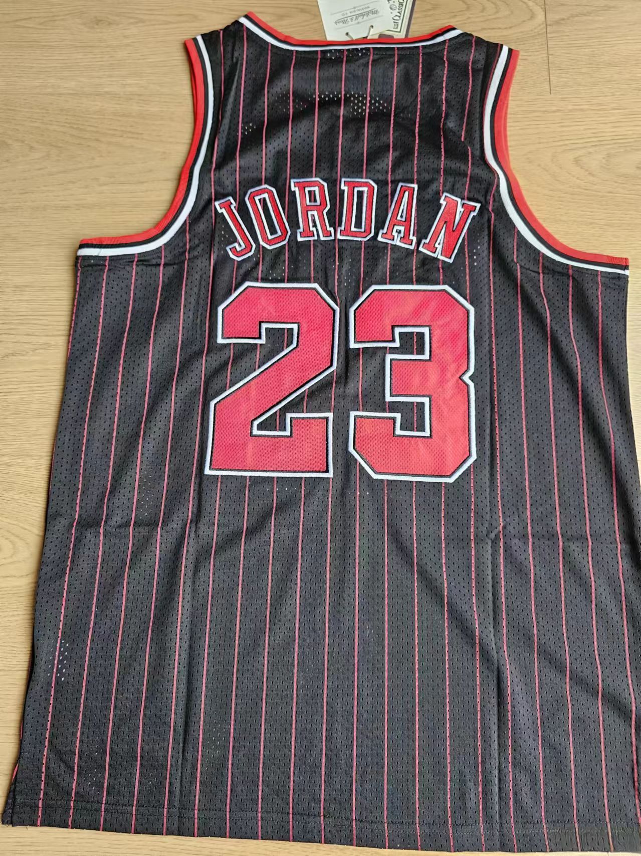 NBA 1996 1997 Bulls #23 Michael Jordan Jersey Double Stitched M Size US M / EU 48-50 / 2 - 2 Thumbnail