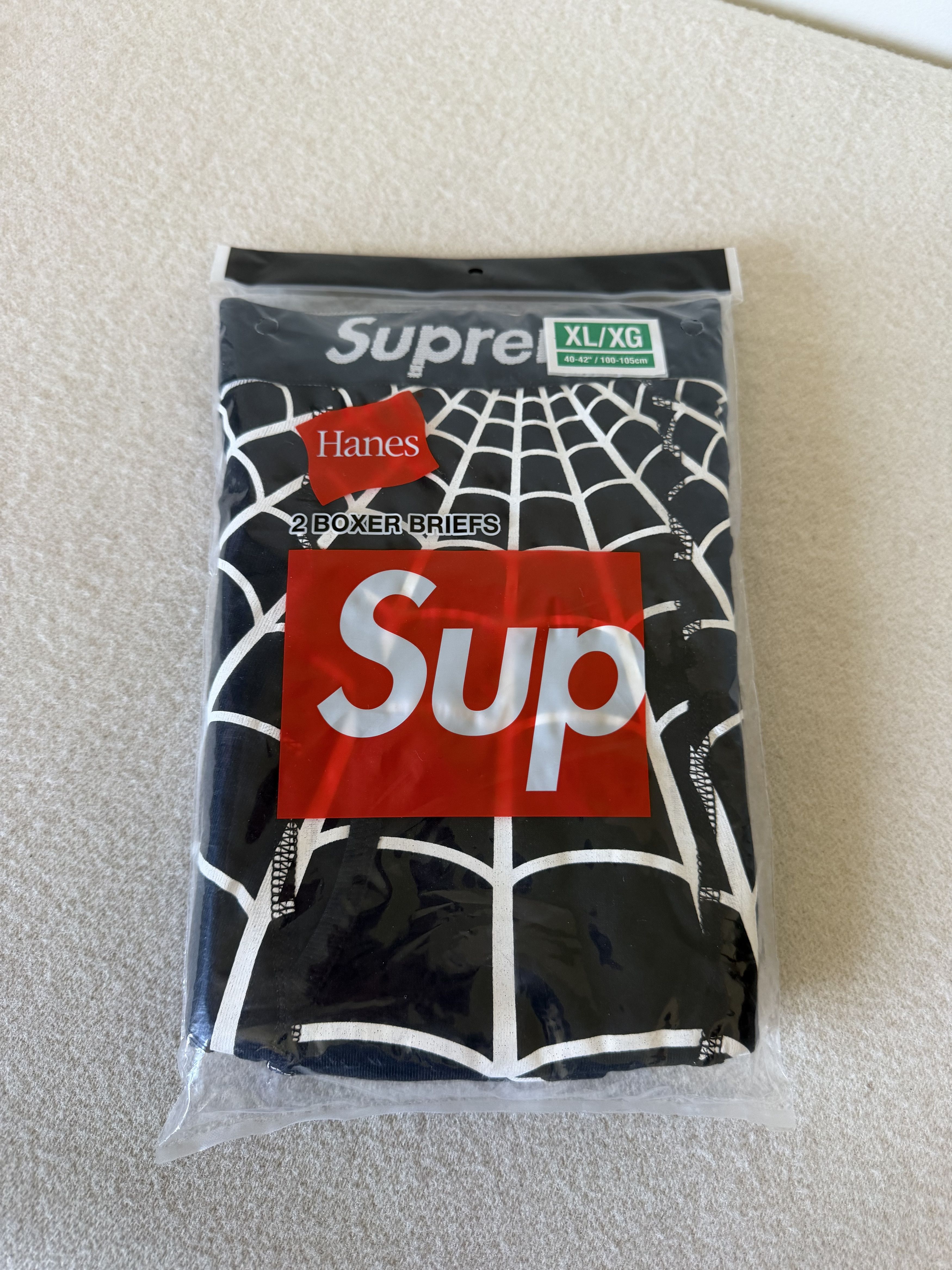 Hanes × Supreme Supreme Hanes Spider-Man Boxer Briefs 2-Pack in Black Size 36 - 1 Thumbnail