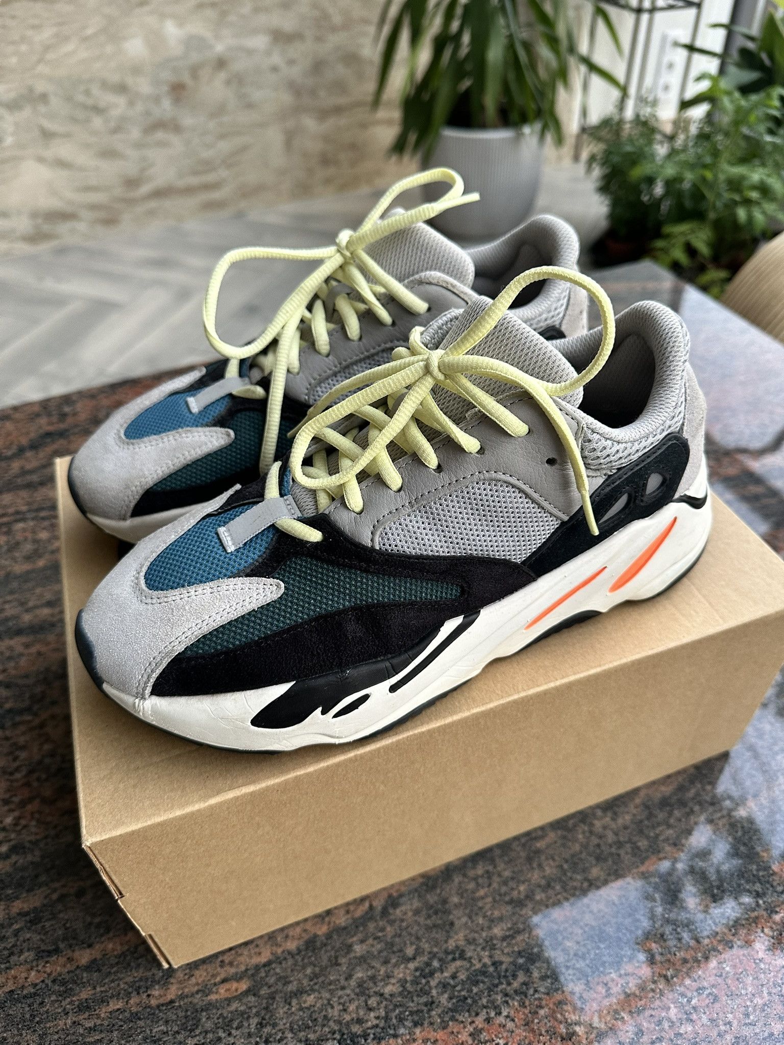 Adidas × Yeezy Yeezy Boost 700 ‘Wave Runner’ 2017 Size US 8 / EU 41 - 1 Thumbnail