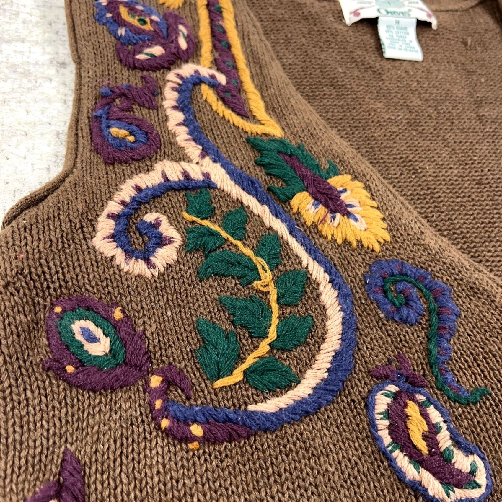 Orvis VINTAGE Orvis Sweater Vest Women M Brown Embroidered 90s Western Outdoor Casual Knit Vest Pocket V-Neck Button Womens Size M / US 6-8 / IT 42-44 - 6 Thumbnail