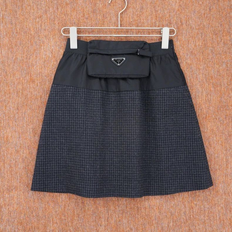 Prada PRADA Houndstooth Pattern Triangular Logo Skirt-2506 Size 39" - 2 Thumbnail