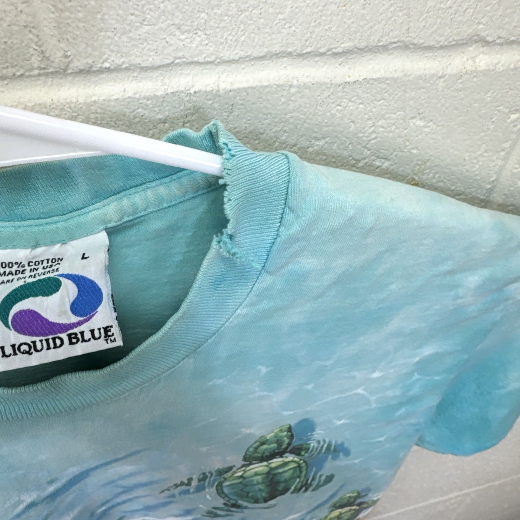 Liquid Blue VINTAGE Liquid Blue Sea Turtle T Shirt Mens Beach Ocean Shells AOP Large Size US L / EU 52-54 / 3 - 5 Thumbnail