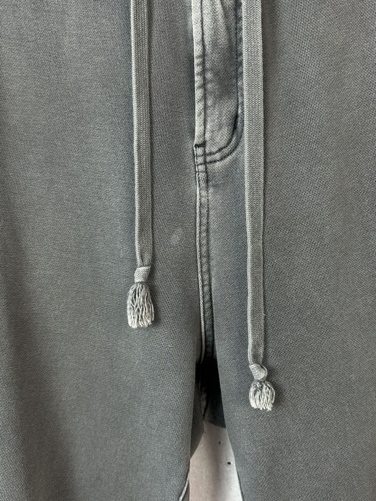 5cm Five cm Washed Grey Denim Belt Relaxed Men’s Sweatpants Size US 32 / EU 48 - 5 Thumbnail