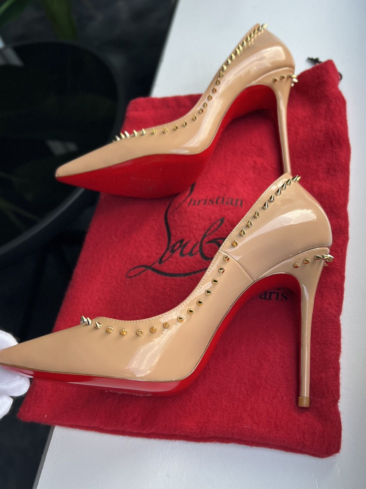 Christian Louboutin Christian Louboutin Nude Patent Spiked Heels Size 37 Size US 7 / IT 37 - 13 Thumbnail