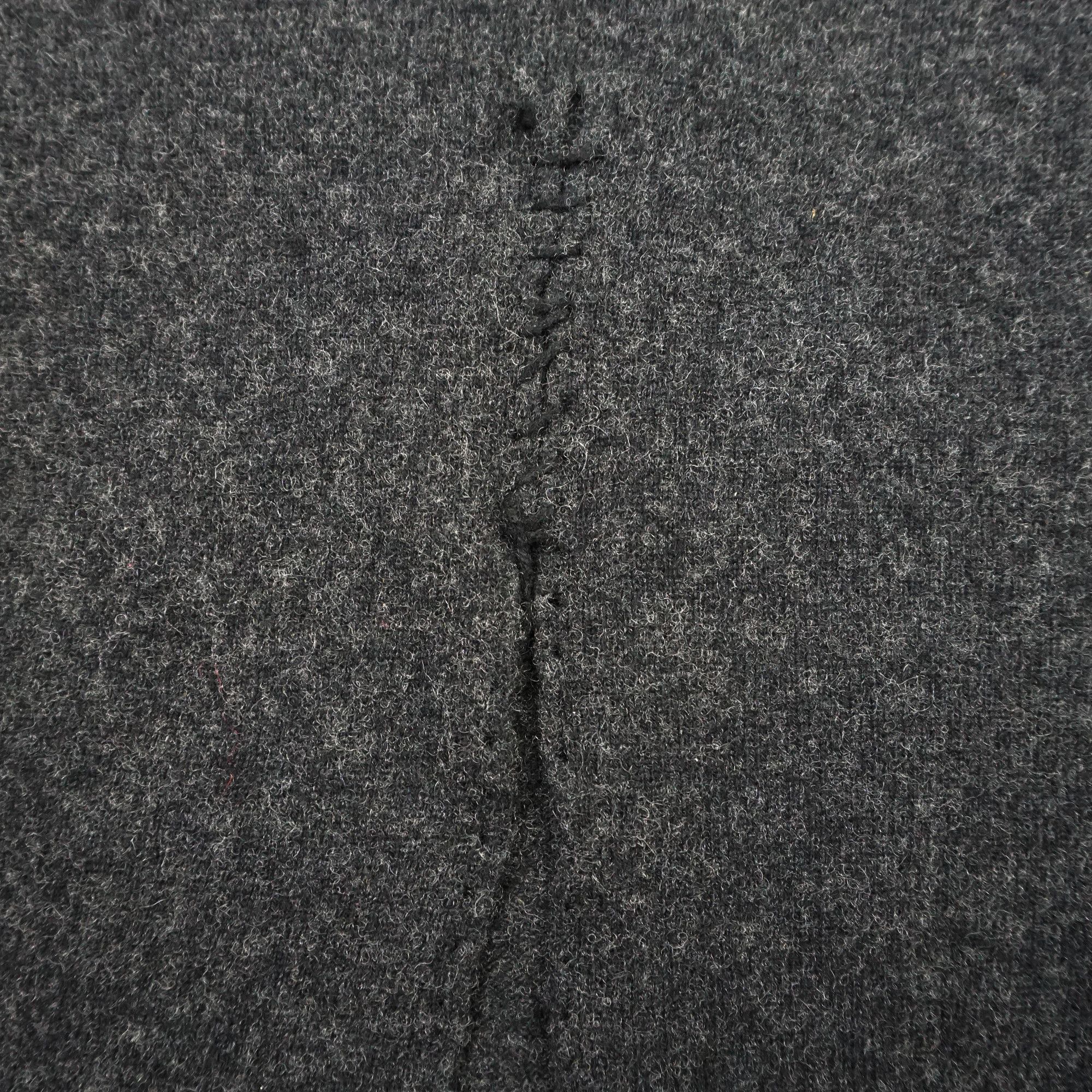 Number (N)ine Number (N)ine AW06 "Noir" Scar Sweater Size US M / EU 48-50 / 2 - 2 Thumbnail