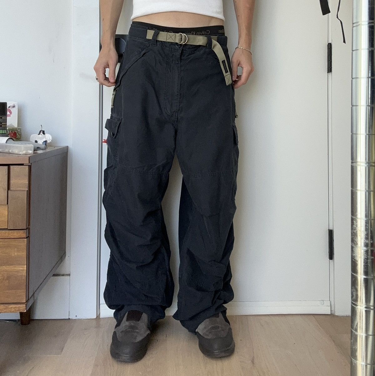 image of Abercrombie Fitch x Vintage 00S Navy Abercrombie & Fitch Cargo Baggy Work Pant, Men's (Size 36)