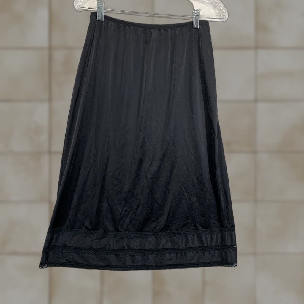 Vintage VINTAGE Kayser Black Nylon Slip Women’s Medium 28in Waist 1970s Retro Rockabilly Made in USA Size ONE SIZE - 1 Thumbnail