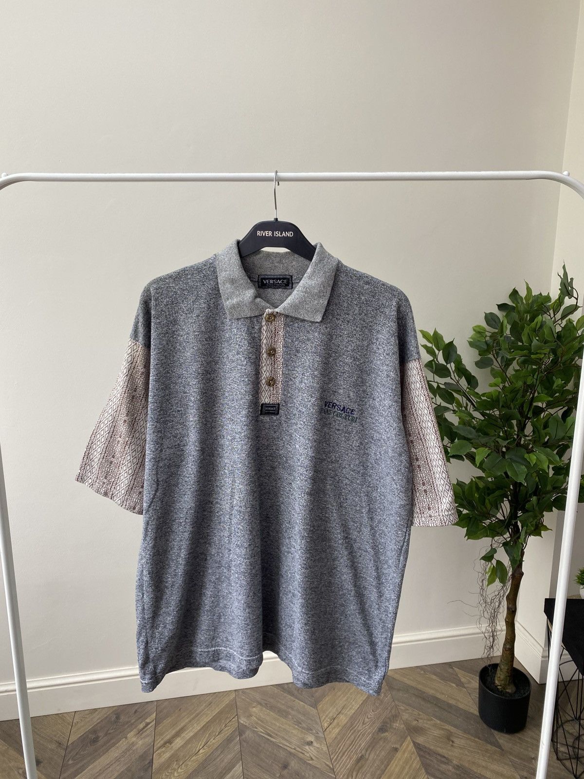 Versace × Vintage Vintage Versace Jeans Couture Old money style polo t- shirt Size US XL / EU 56 / 4 - 1 Thumbnail