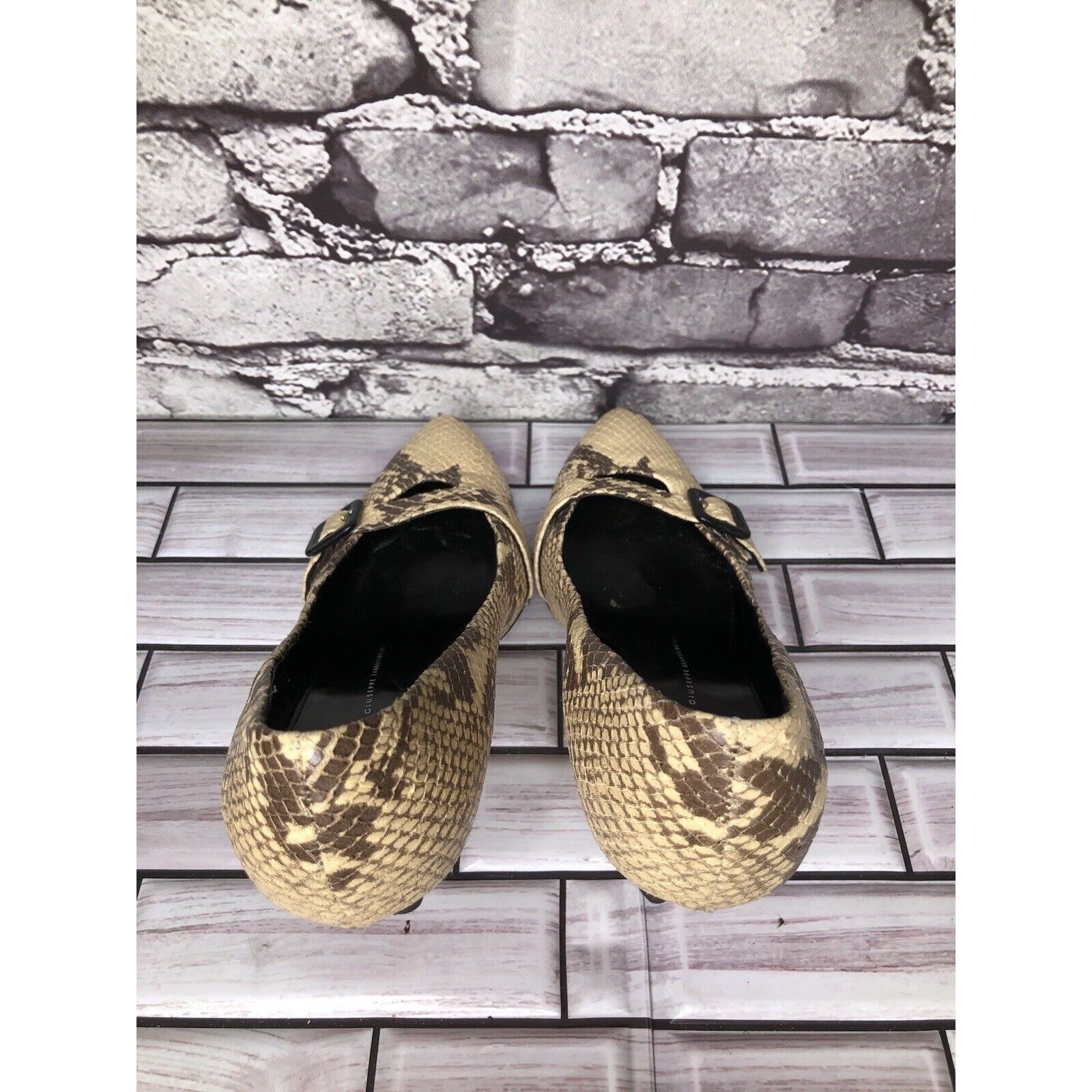 Giuseppe Zanotti Giuseppe Zanotti Cream Leather Black SnakeSkin Pointed Strap Size US 6.5 / IT 36.5 - 21 Thumbnail