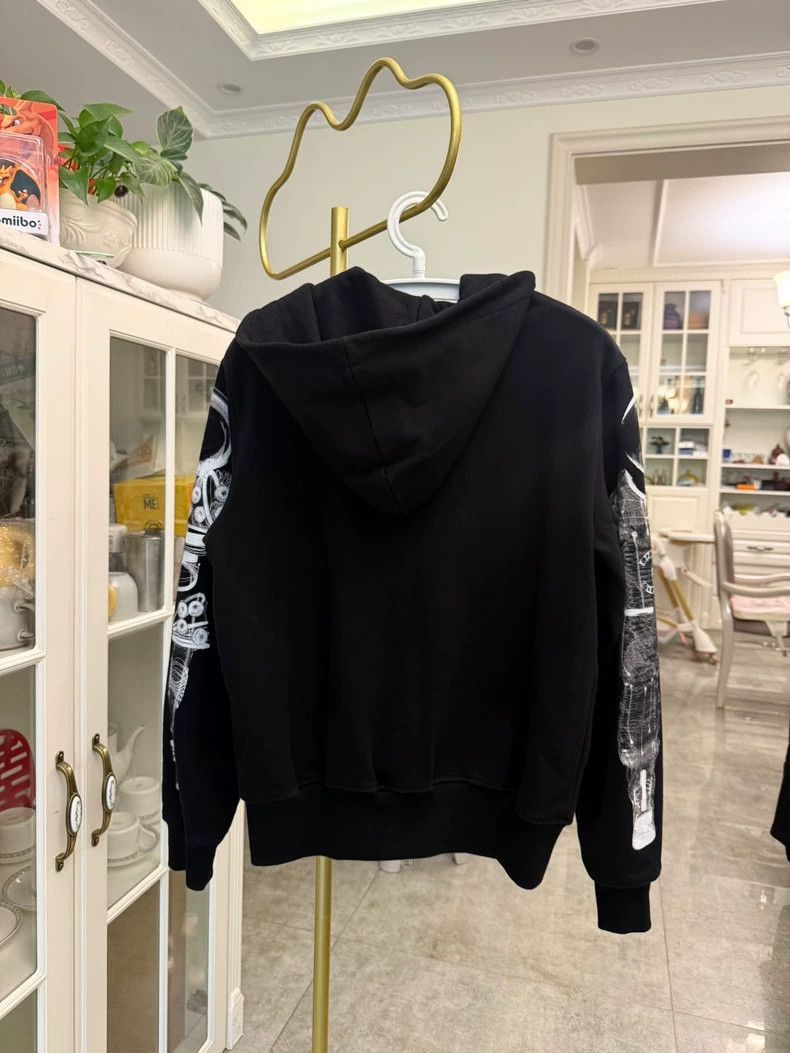 Chanel Chanel Black Hoodie with Astronaut Design -2505 Size XS / US 0-2 / IT 36-38 - 2 Thumbnail