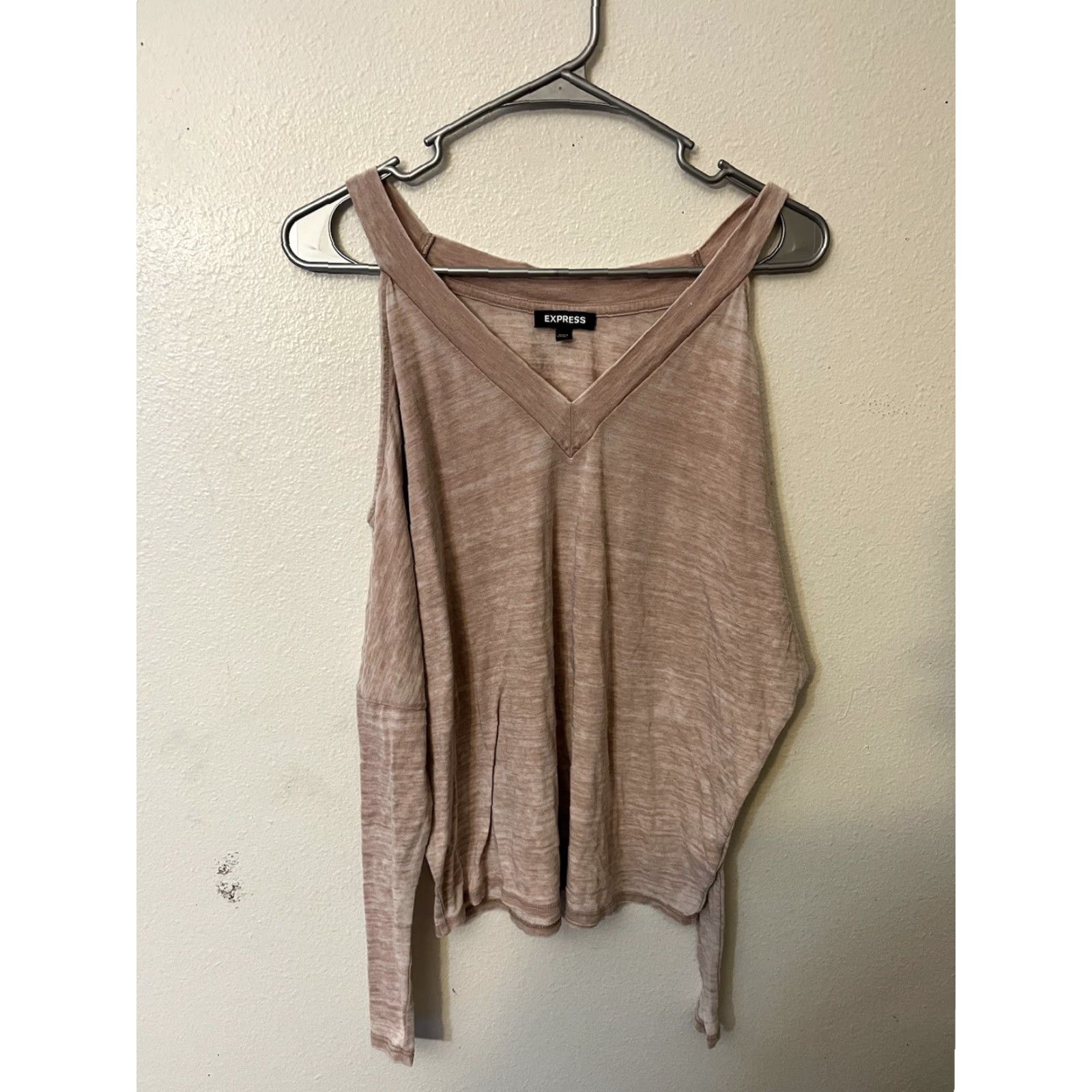 Express Express Blouse Womens Pink V-Neck Long Sleeve Cold Shoulder XS Size XS / US 0-2 / IT 36-38 - 2 Thumbnail
