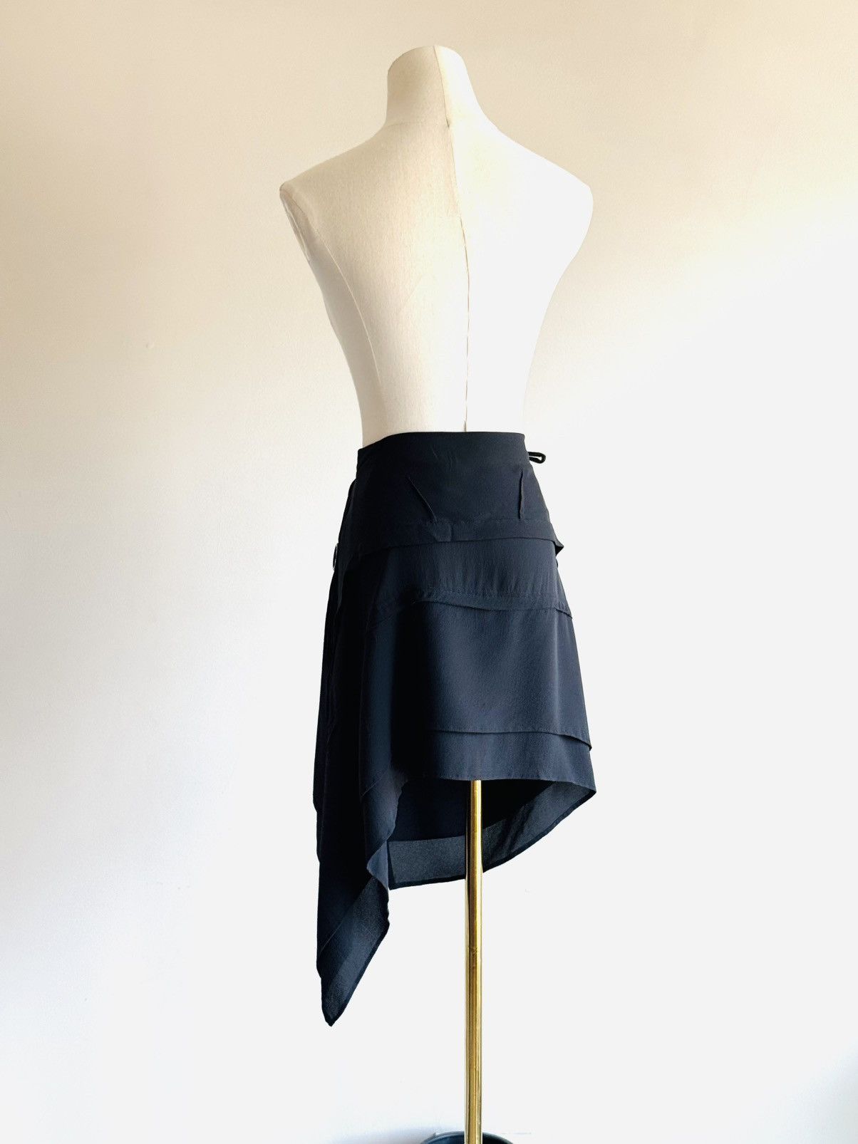 Ann Demeulemeester Vintage Ann Demeulemeester 05 silk asymmetric wrap skirt 36 Size 26" / US 2 / IT 38 - 2 Thumbnail