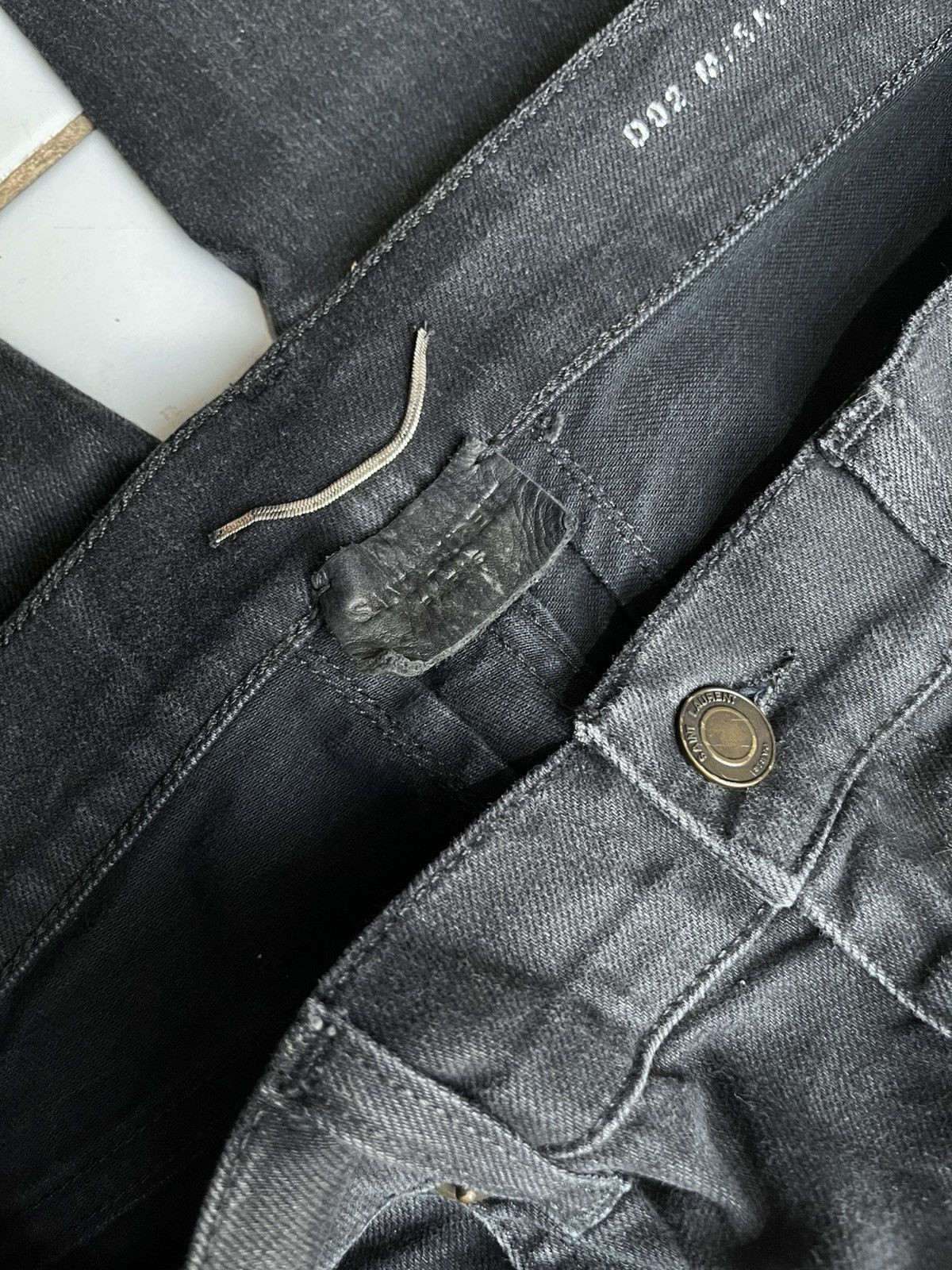 Saint Laurent Paris D02 hedi slimane distressed mid rise skinny jeans Size US 30 / EU 46 - 6 Thumbnail