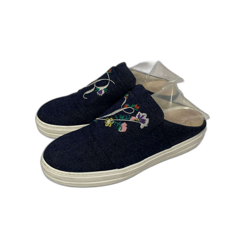 Roger Vivier Classic Embroidered Slip-On Shoes