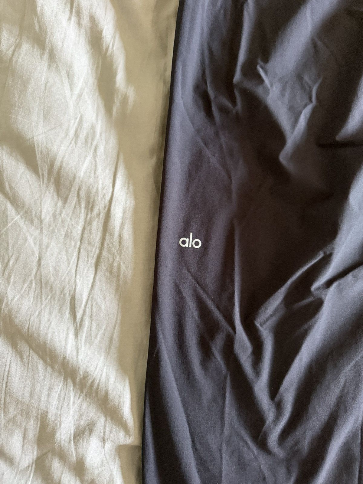 Alo Yoga alo trackpants wide leg Size 29" - 3 Thumbnail