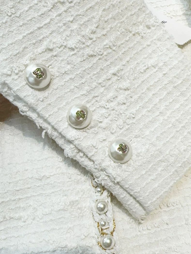 Chanel Chanel 25P Spring and Summer Preview White 40-yard Pearl R Size S / US 4 / IT 40 - 6 Thumbnail