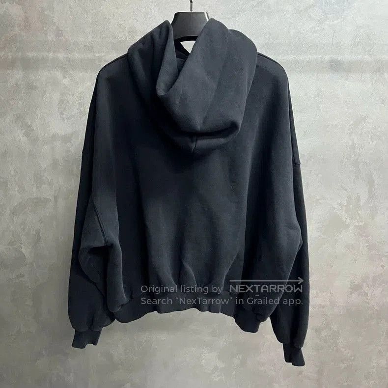Balenciaga Balenciaga Black Logo Print Hoodie. Size US S / EU 44-46 / 1 - 2 Thumbnail