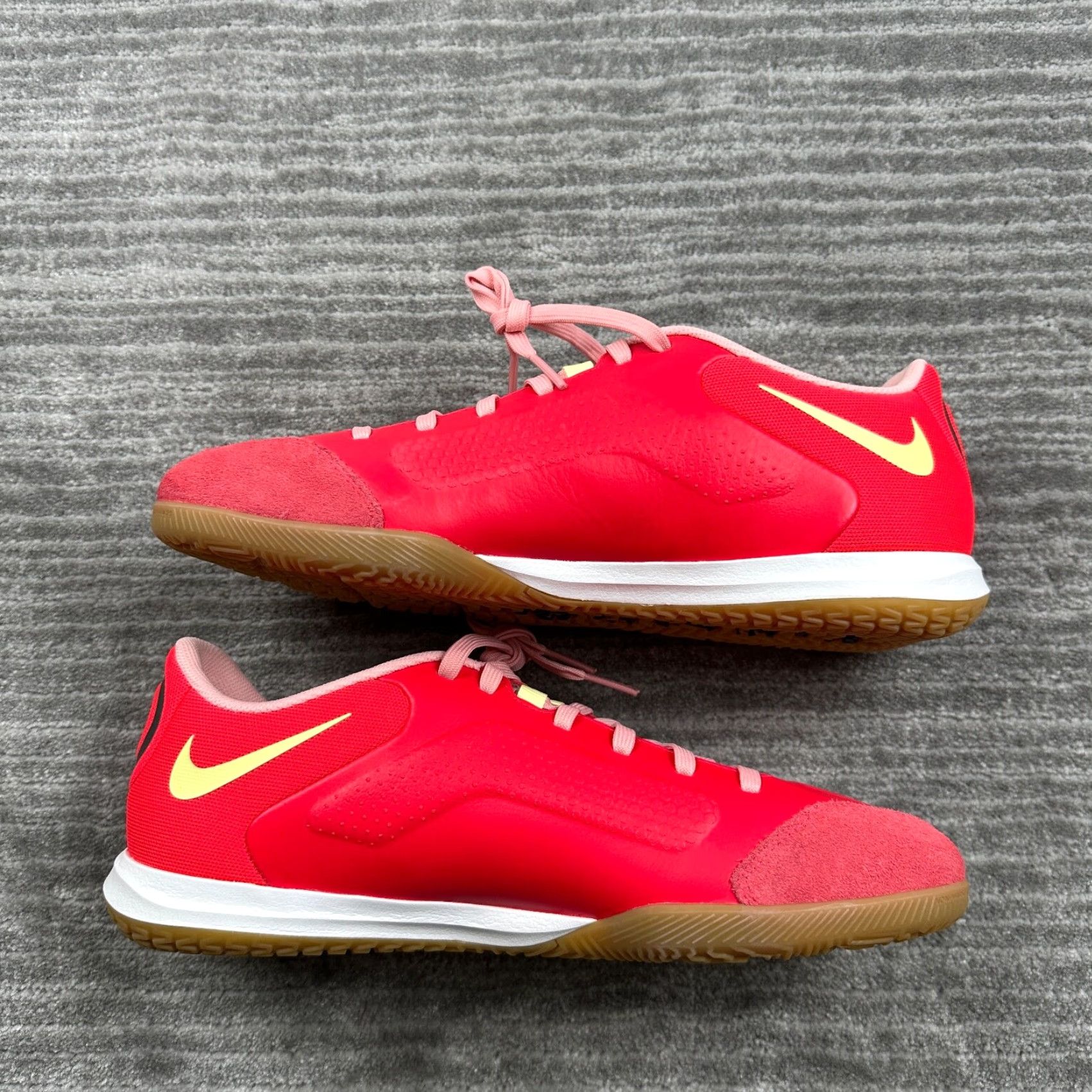 Nike Nike Tiempo Legend 9 Academy Mens 6.5 Red TF Low Top Soccer Football Shoes Size US M / EU 48-50 / 2 - 3 Thumbnail