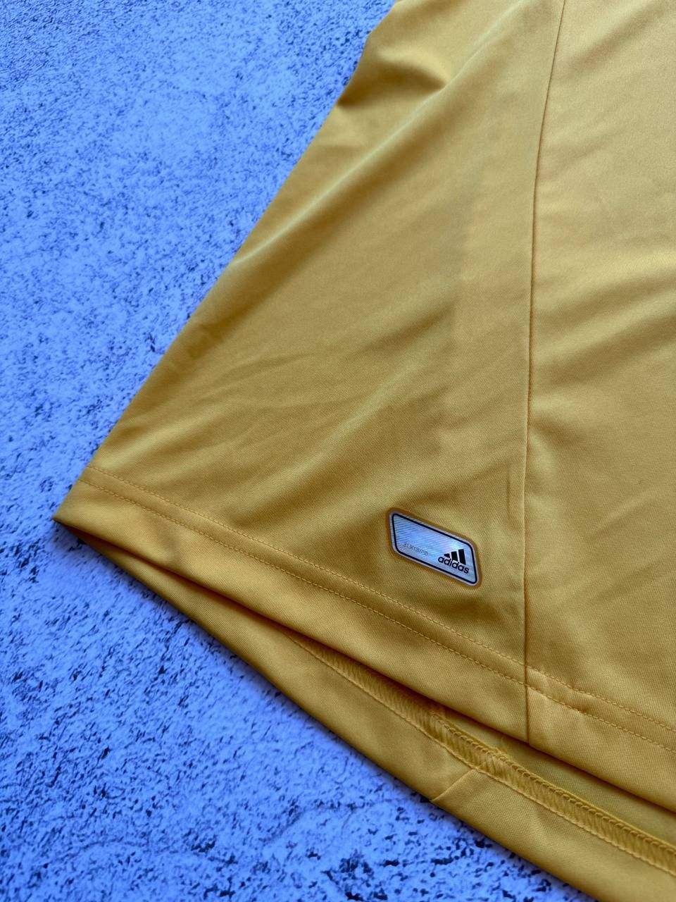 Adidas × Vintage 2011/2012 Ukraine National Adidas Home Soccer Jersey Kit Size US XL / EU 56 / 4 - 5 Thumbnail