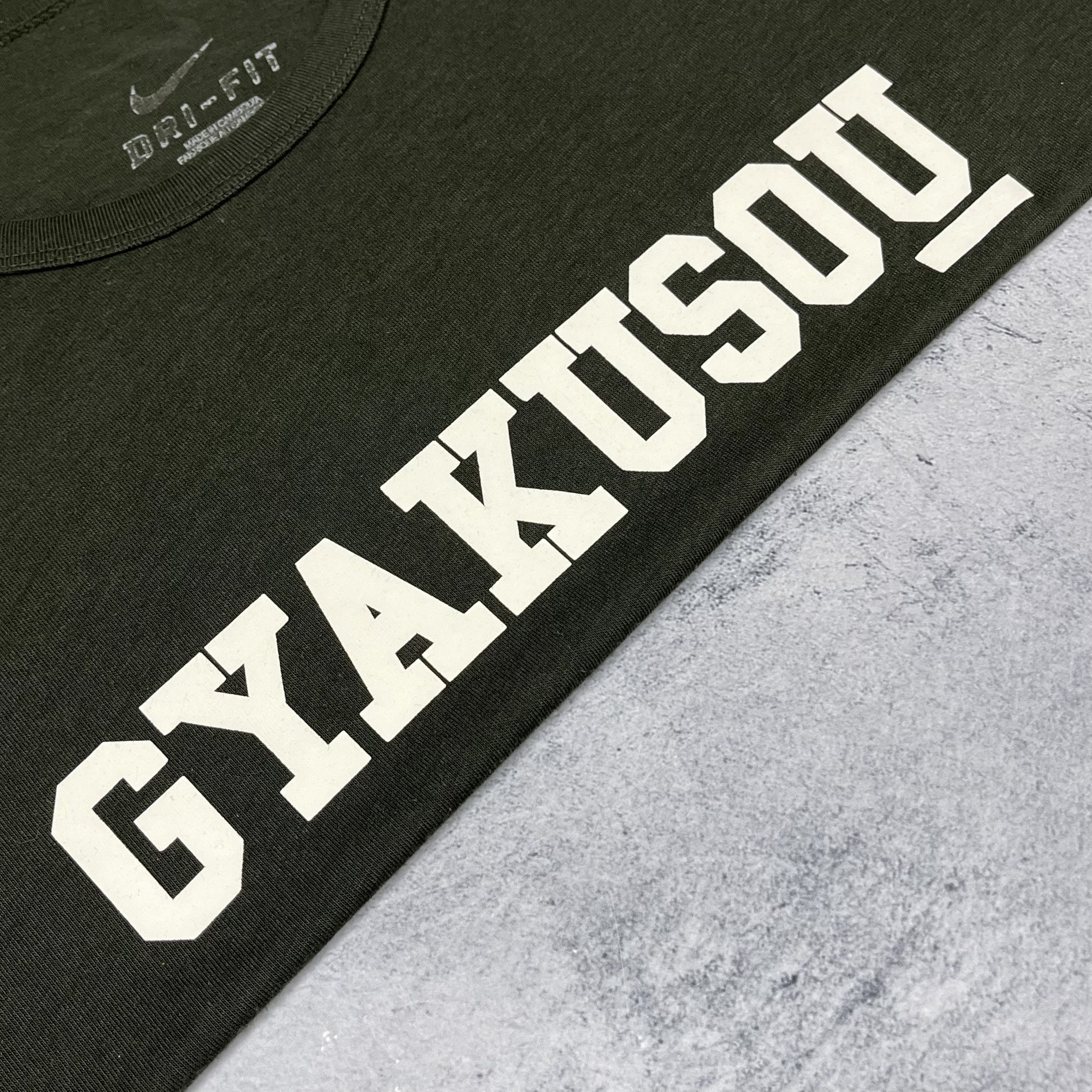 Nike × Undercover Nike x Undercover Guakusou Running Big Logo T Shirt Size US S / EU 44-46 / 1 - 4 Thumbnail