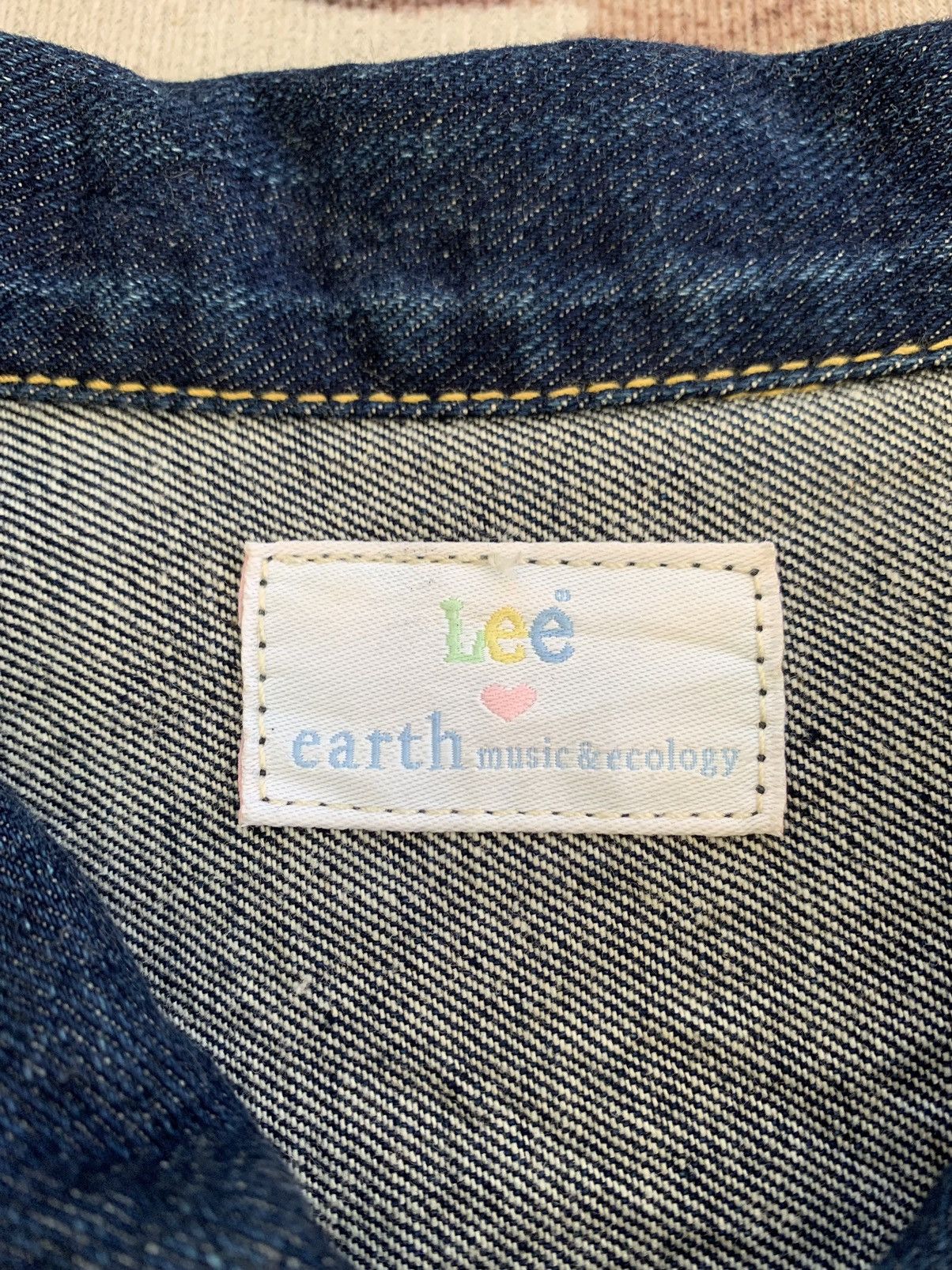 Lee Lee Earth Music & Ecology Denim Trucker Jacket Size S / US 4 / IT 40 - 11 Thumbnail