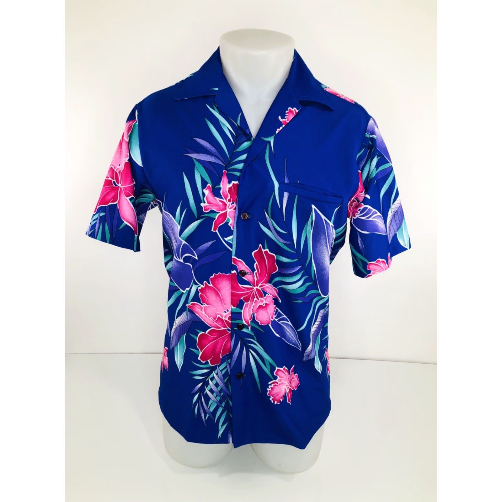 Vintage WALTAH CLARKE'S Floral Hawaiian Mens S Shirt - Short Sleeve Button-Up, Blue, Vintage EXCELLENT S/M Size US M / EU 48-50 / 2 - 2 Thumbnail