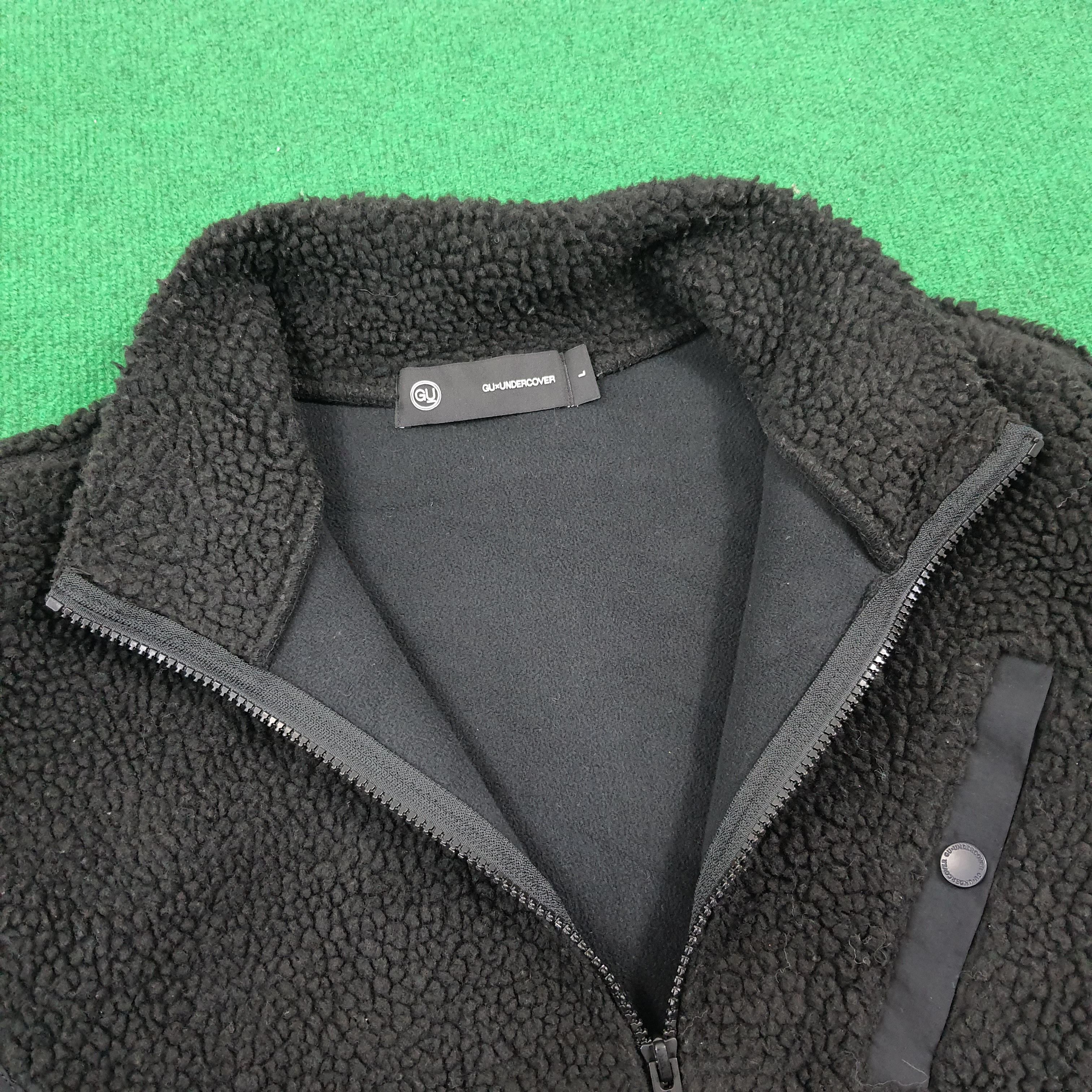 Japanese Brand × Vintage Vintage GU X UNDERCOVER Custom Logo Streetwear Fleece Jacket Size US L / EU 52-54 / 3 - 5 Thumbnail