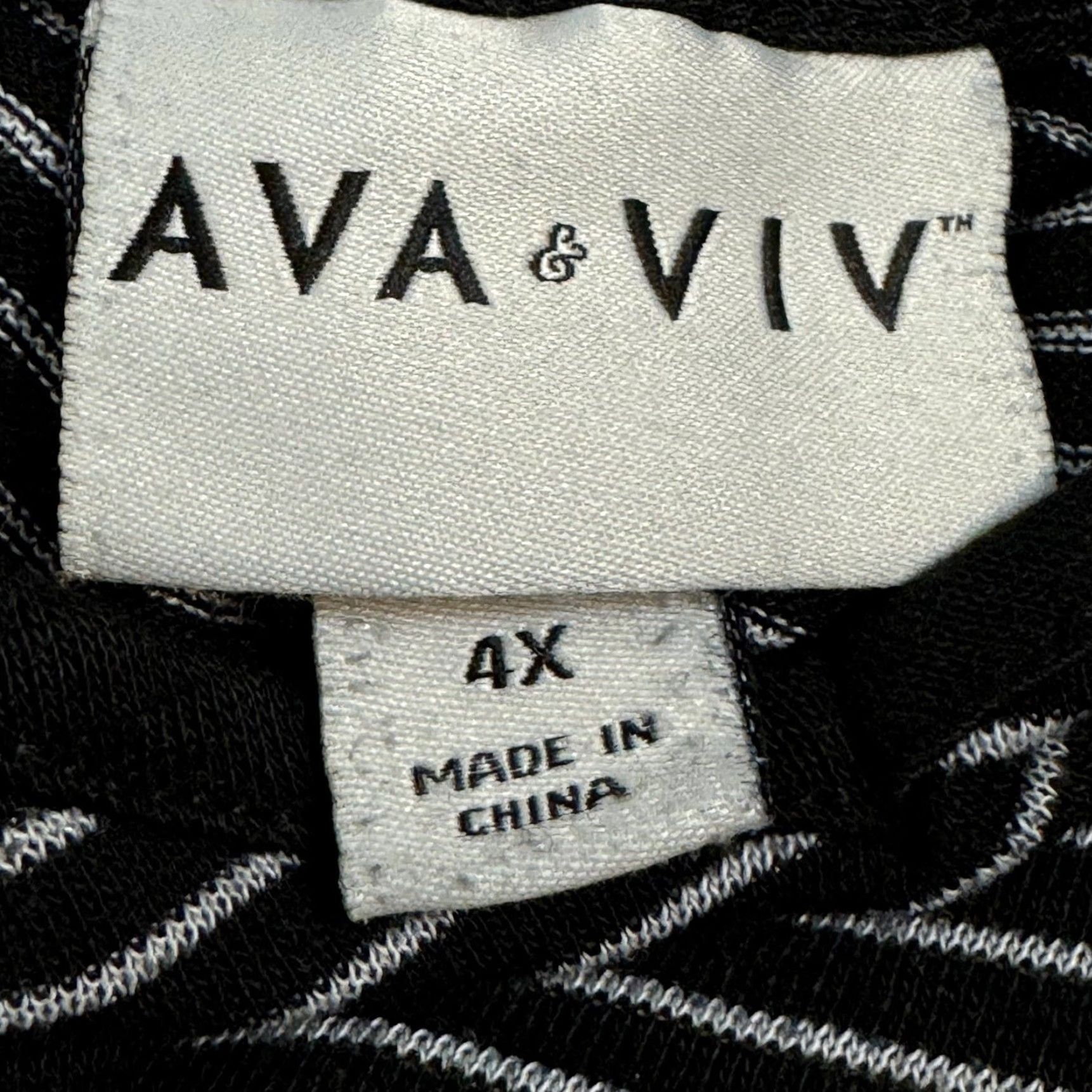 Vintage Ava & Viv Blouse Shirt Womens Plus 4X Black Striped V-Neck Long Sleeve Knit 4X Casual Workwear Essentials Bohemian Classic Mens Womens Girls Boys Size XXL / US 16-18 / IT 52-54 - 4 Thumbnail