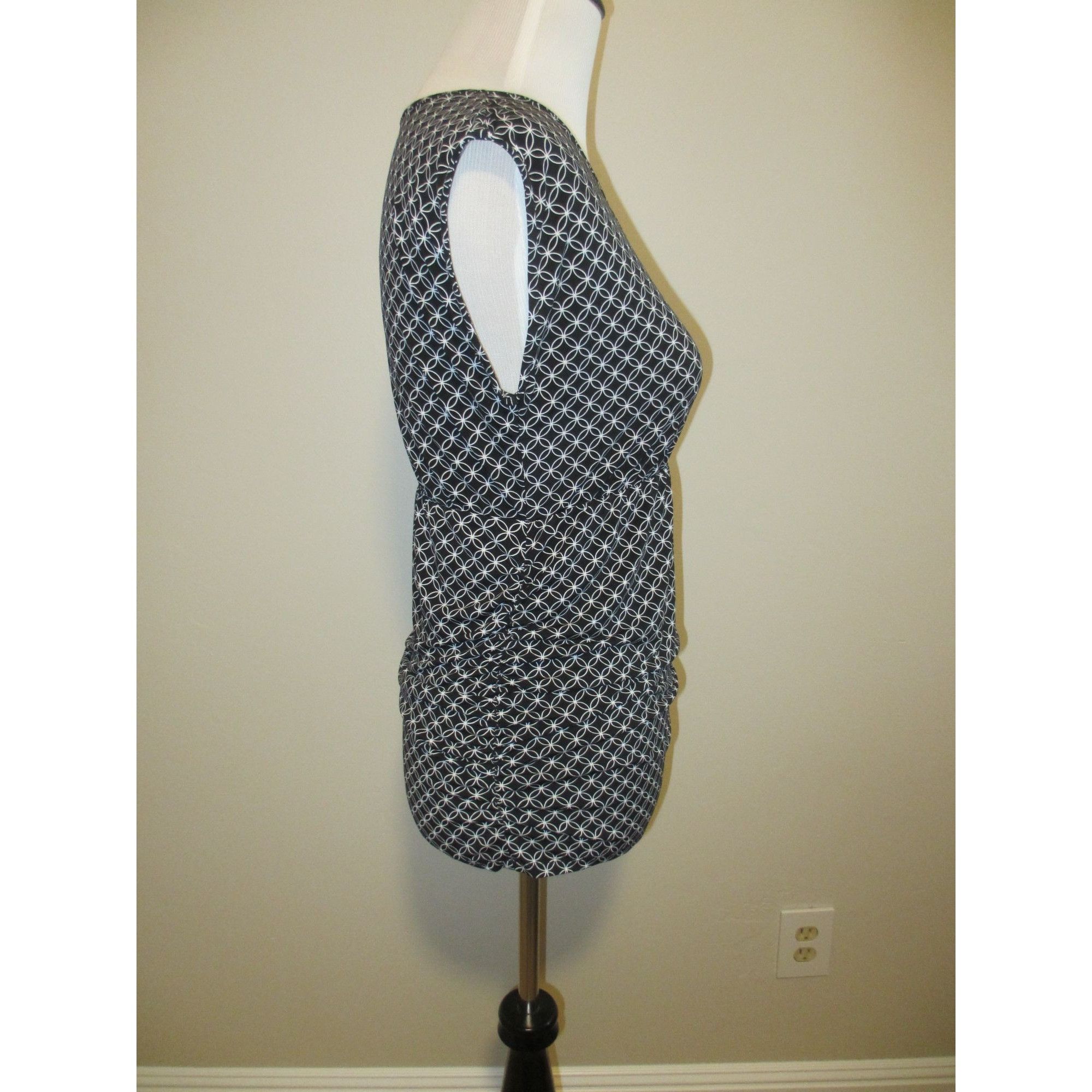 Other Motherhood Maternity Black & White Geometric Print Sleeveles Size S / US 4 / IT 40 - 4 Thumbnail