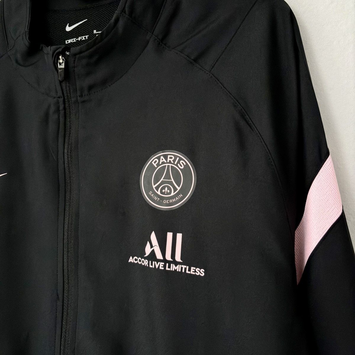 Jordan Brand × Nike 2021 PSG Paris Saint-Germain Strike Tracksuit Soccer Jersey Size US M / EU 48-50 / 2 - 4 Thumbnail