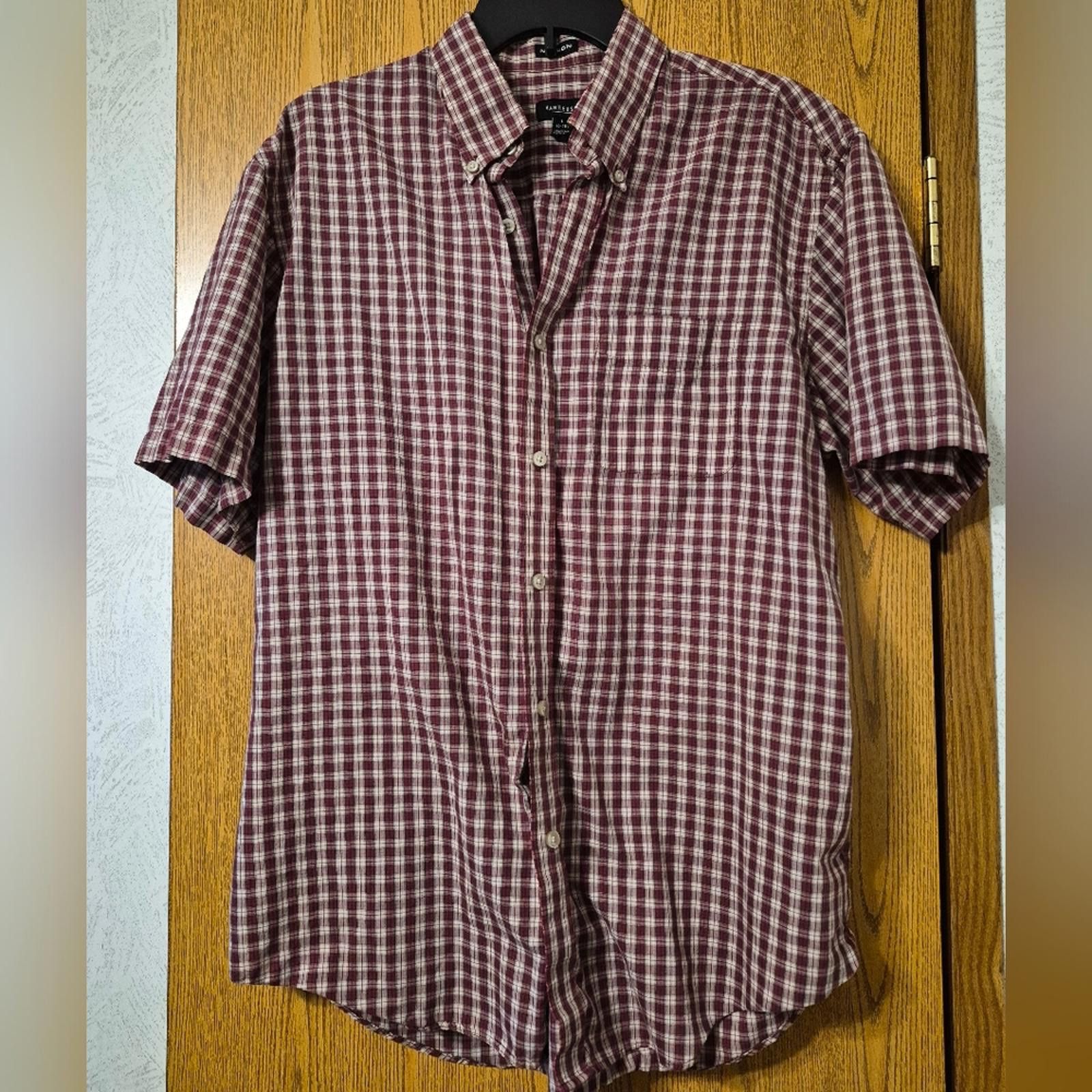 Van Heusen Van Heusen Burgundy Checkered Button Down Shirt Large Size US L / EU 52-54 / 3 - 1 Thumbnail