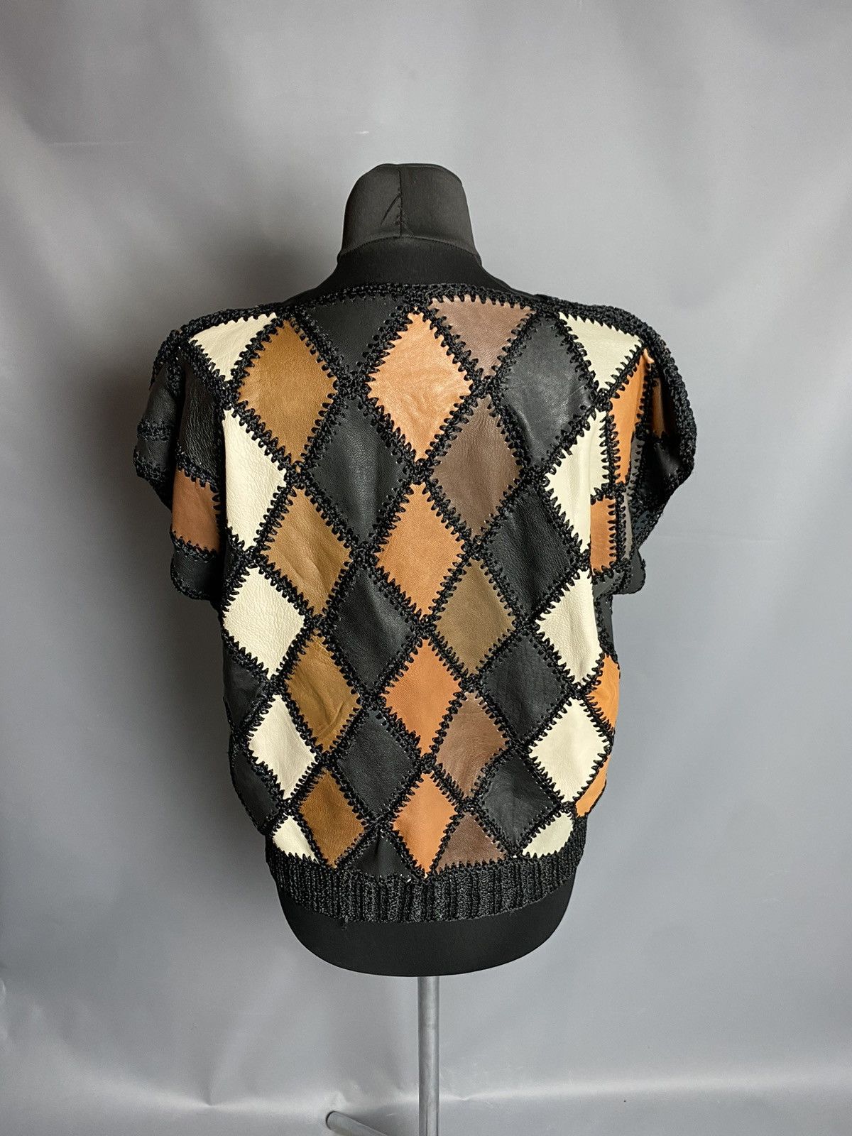 Other Vintage 80s Women’s Leather Top Argyle Diamond Pattern M/L Size M / US 6-8 / IT 42-44 - 2 Thumbnail