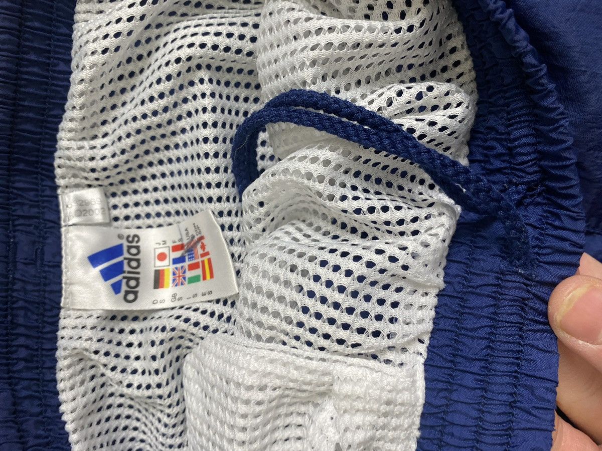 Adidas × Vintage Men’s Adidas Shorts Nylon Vintage Streetwear Size Small Size US 30 / EU 46 - 10 Thumbnail