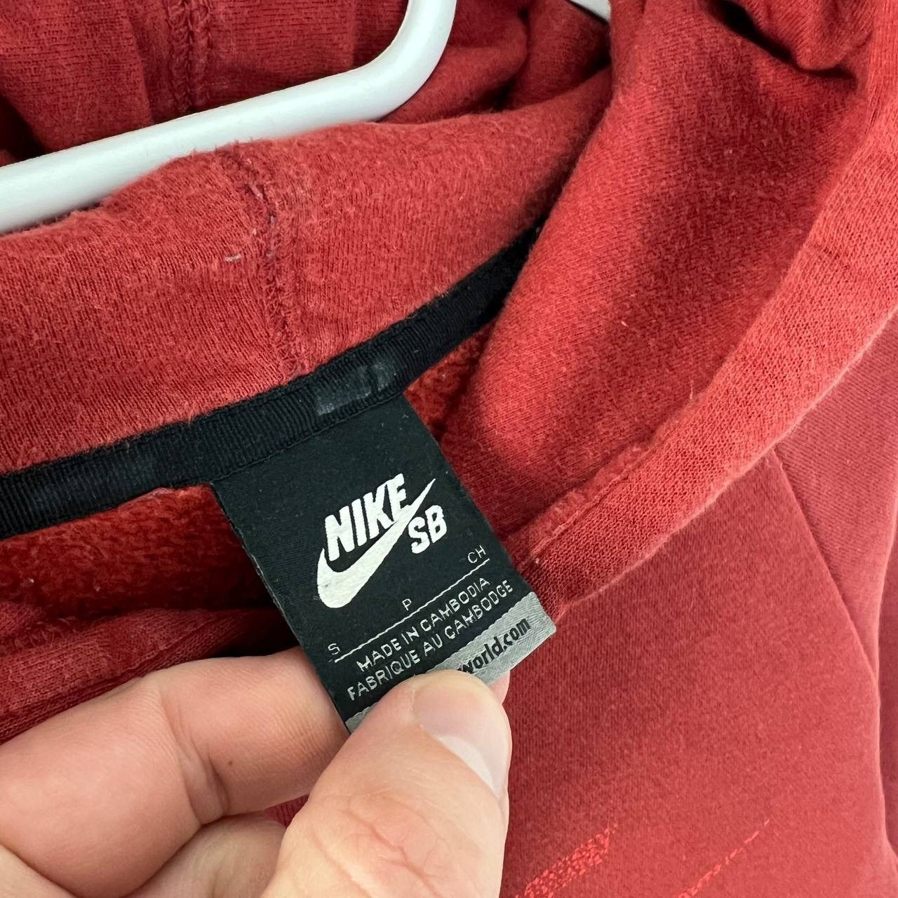 Vintage Vintage Y2K Nike SB Big Logo Hoodie Streetwear Style Size US S / EU 44-46 / 1 - 4 Thumbnail